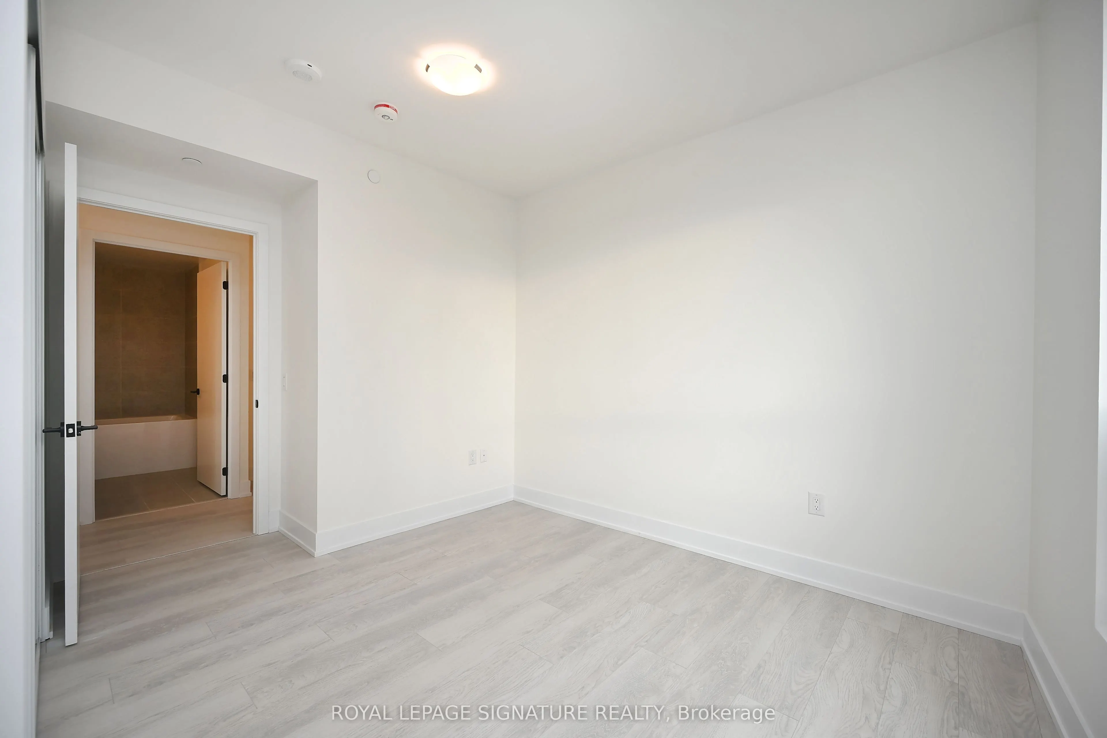 2450 Old Bronte Road #333
