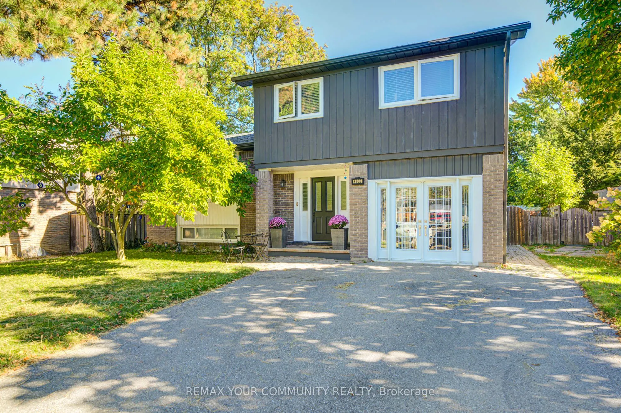 3205 Martins Pine Court