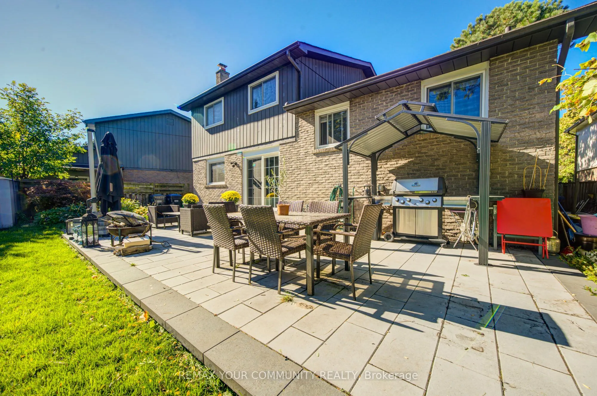3205 Martins Pine Court