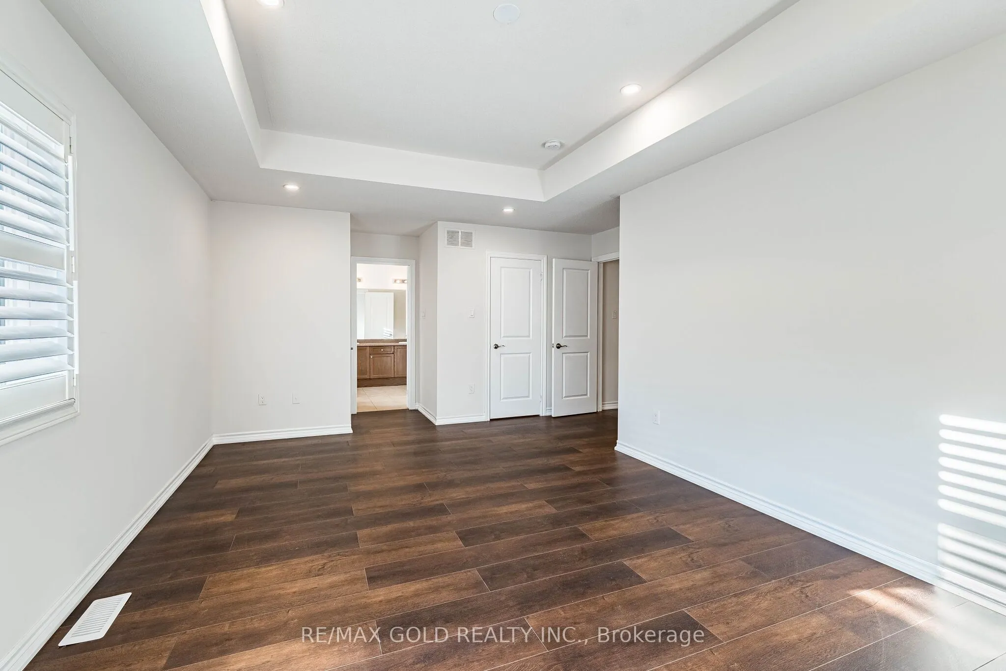 17 Lola Crescent