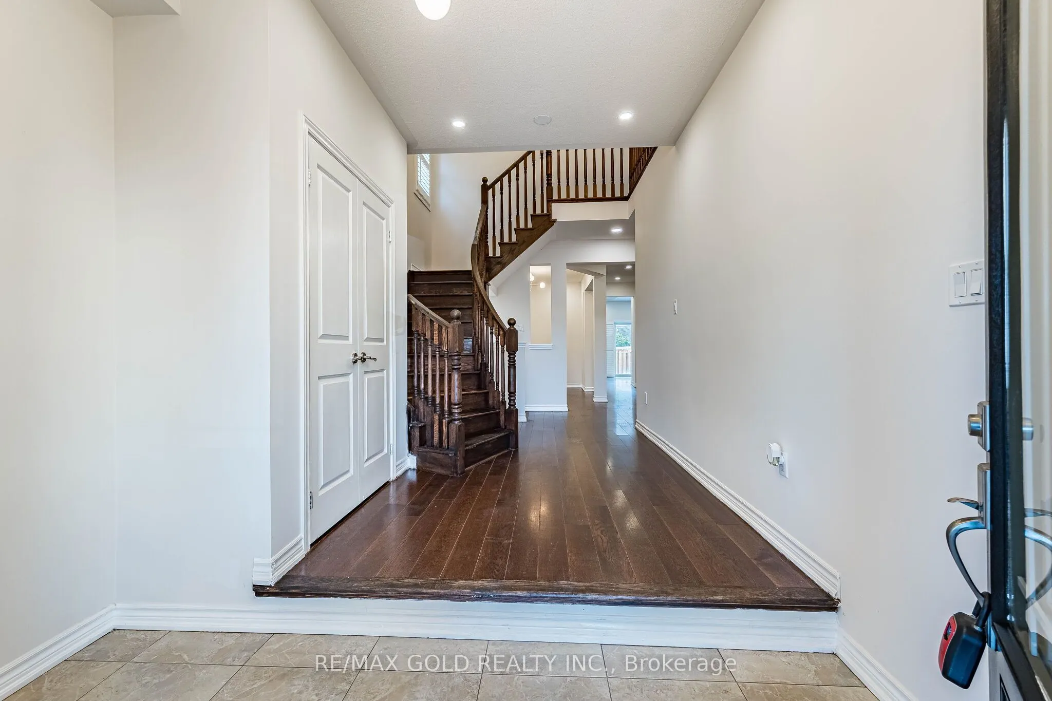 17 Lola Crescent