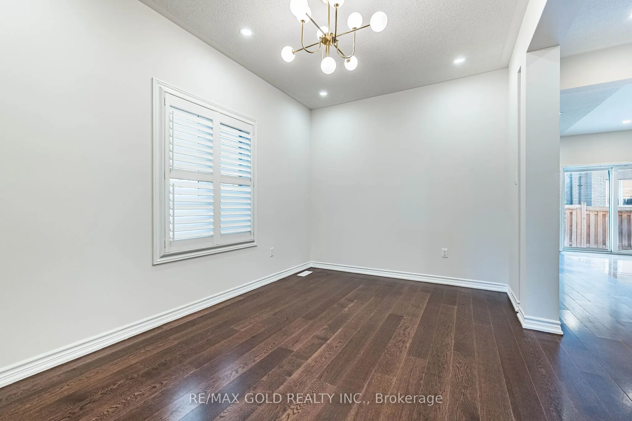 17 Lola Crescent