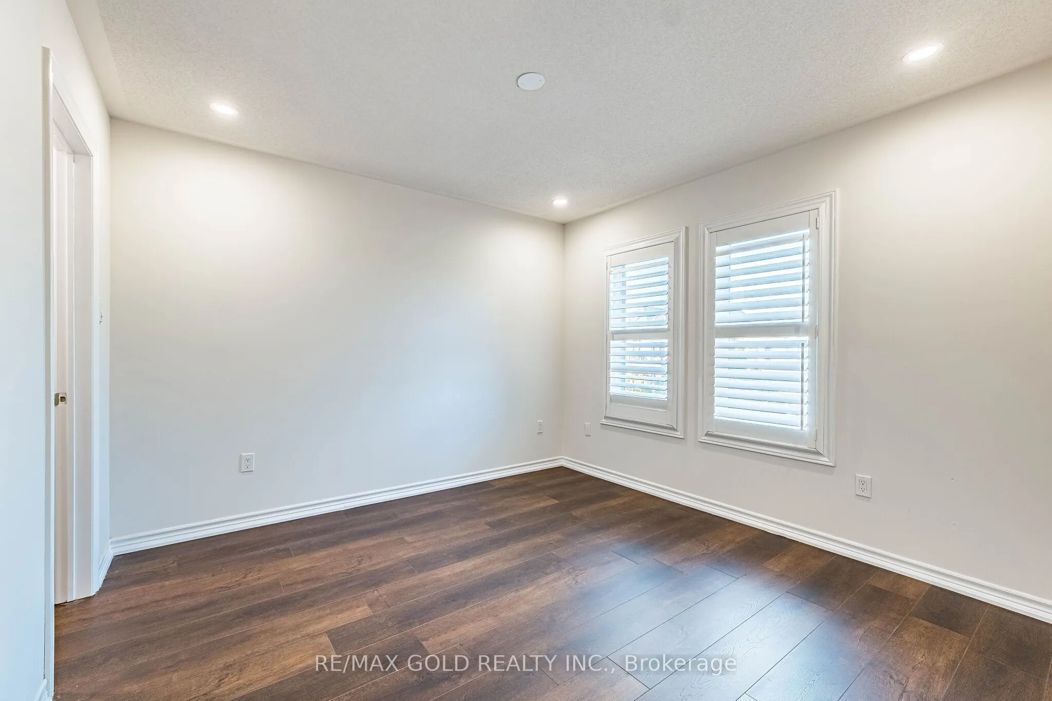 17 Lola Crescent