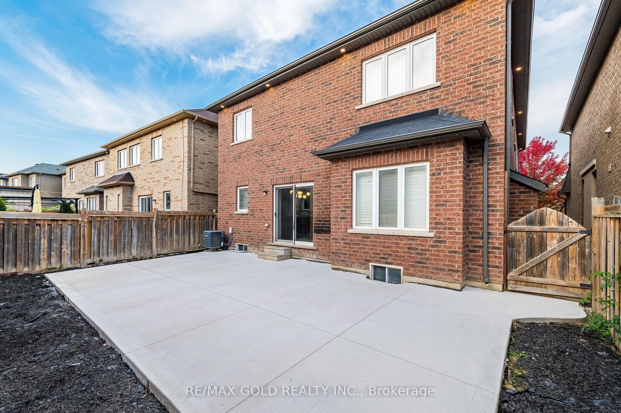 17 Lola Crescent