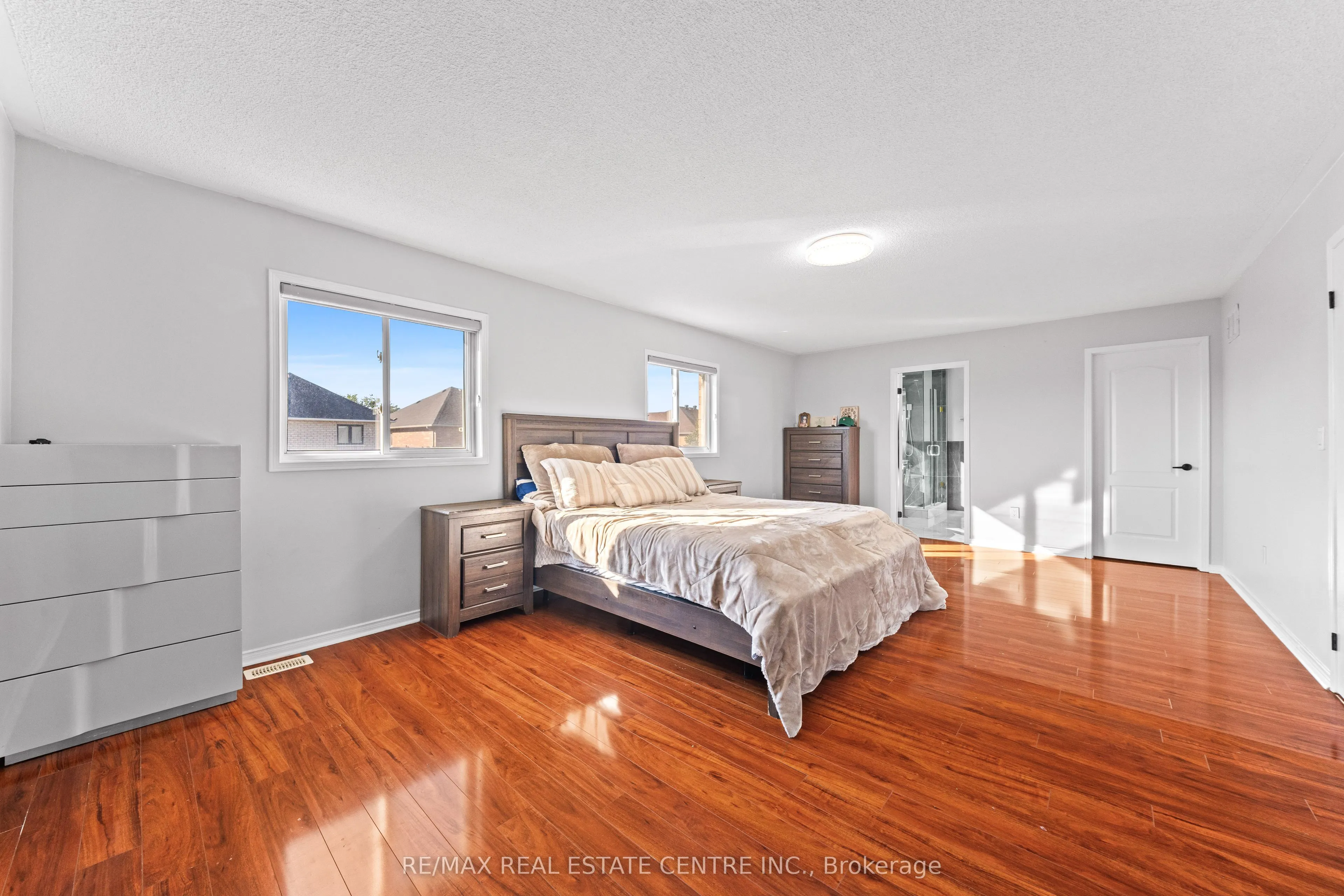 10 Midvale Road