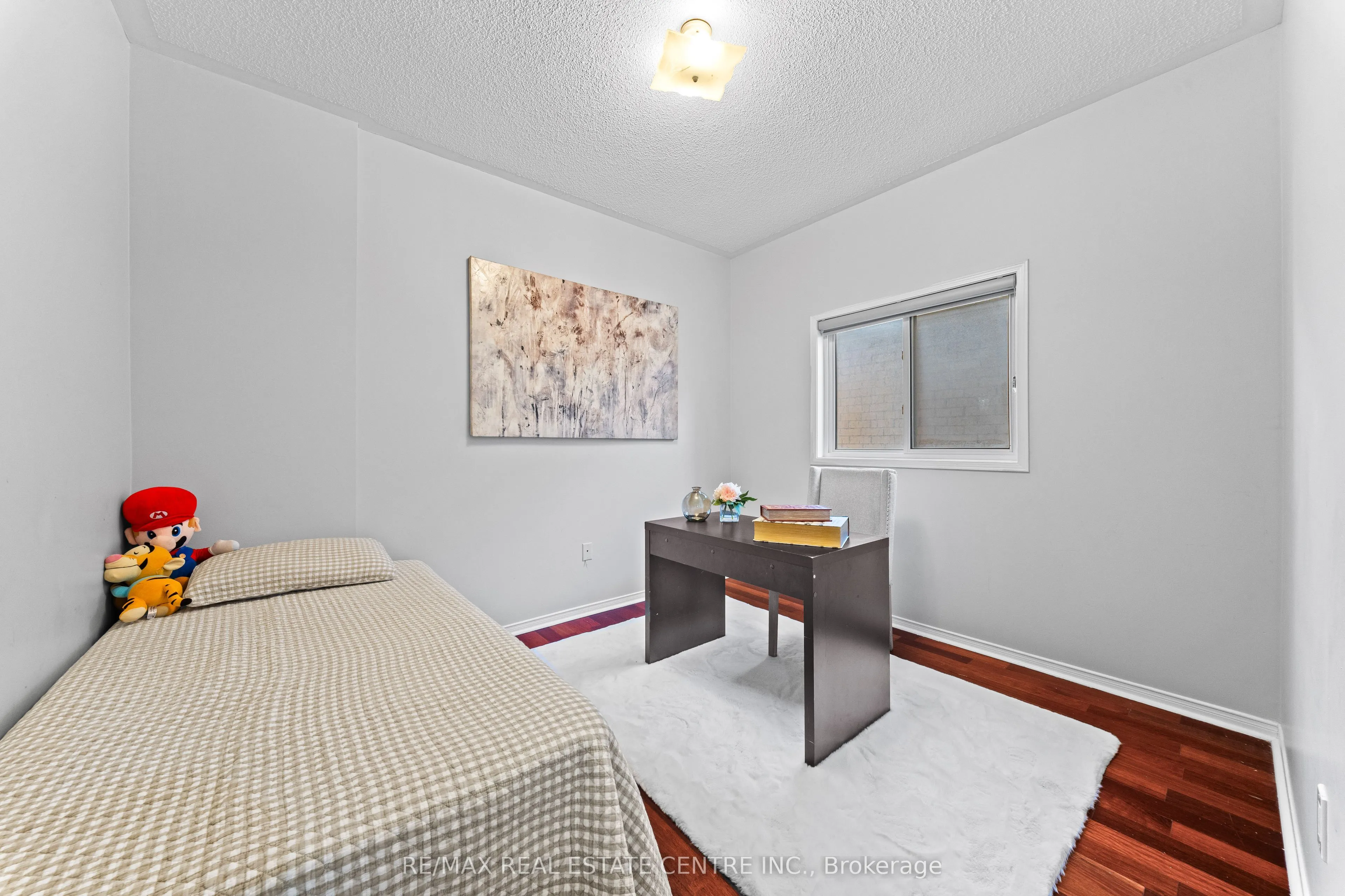 10 Midvale Road
