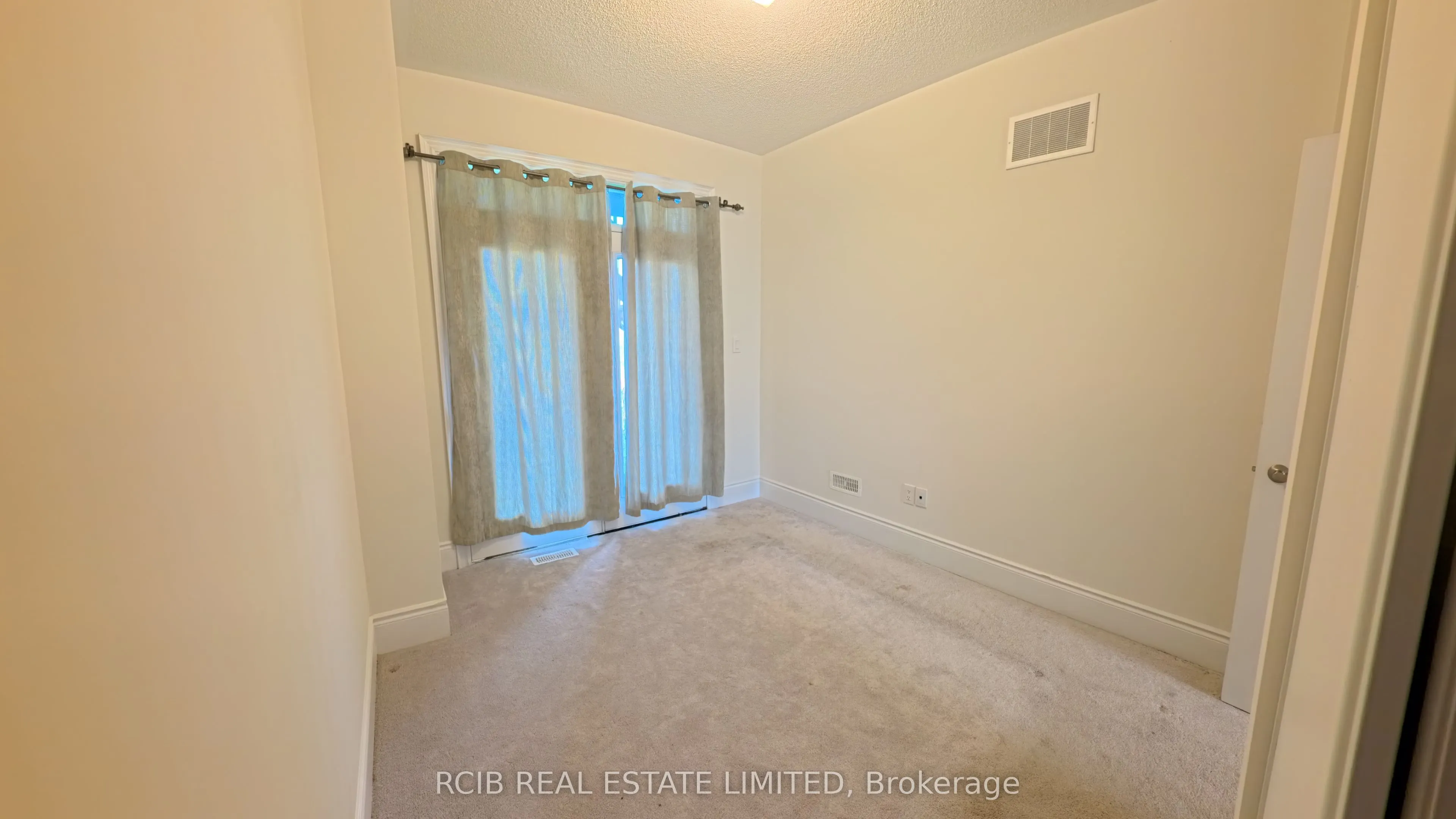 20 Foxsparrow Road