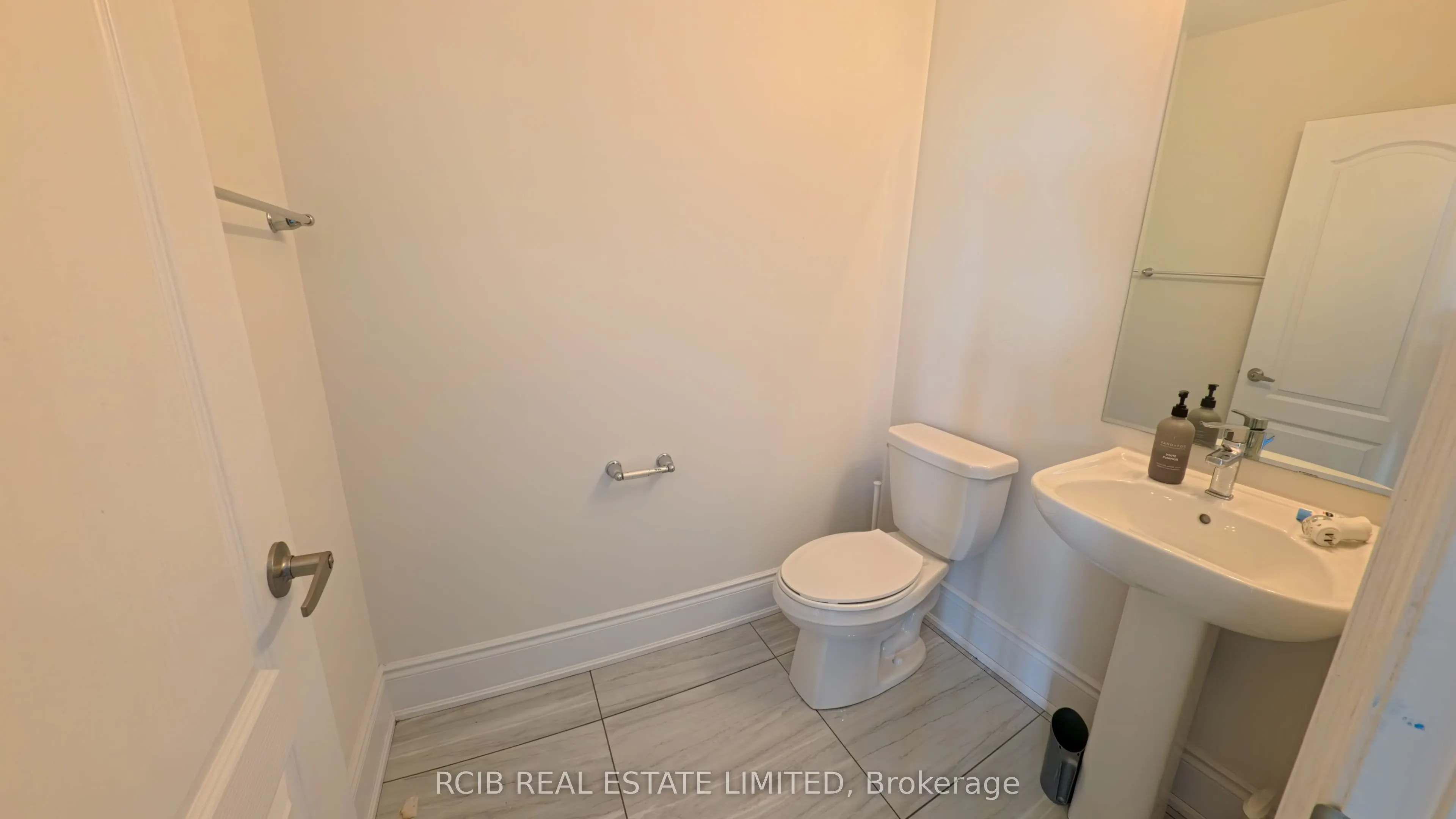 20 Foxsparrow Road