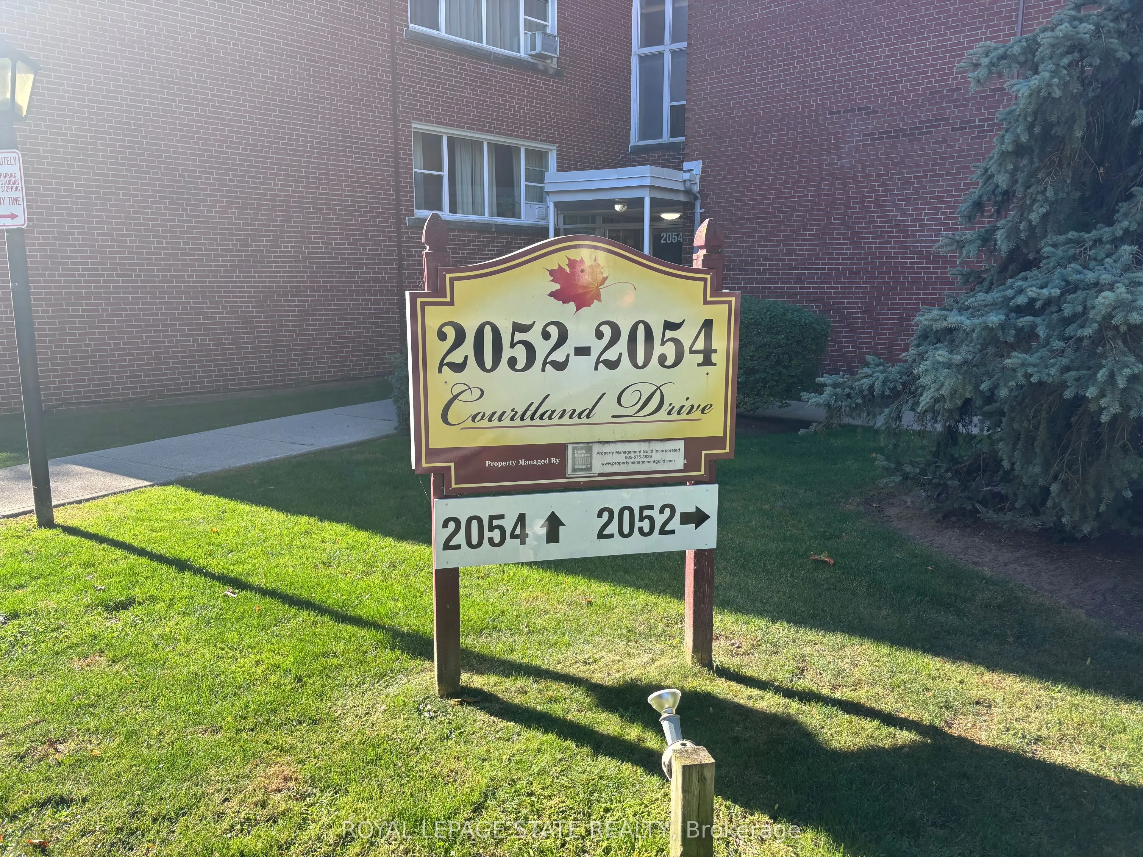 2054 Courtland Drive #404