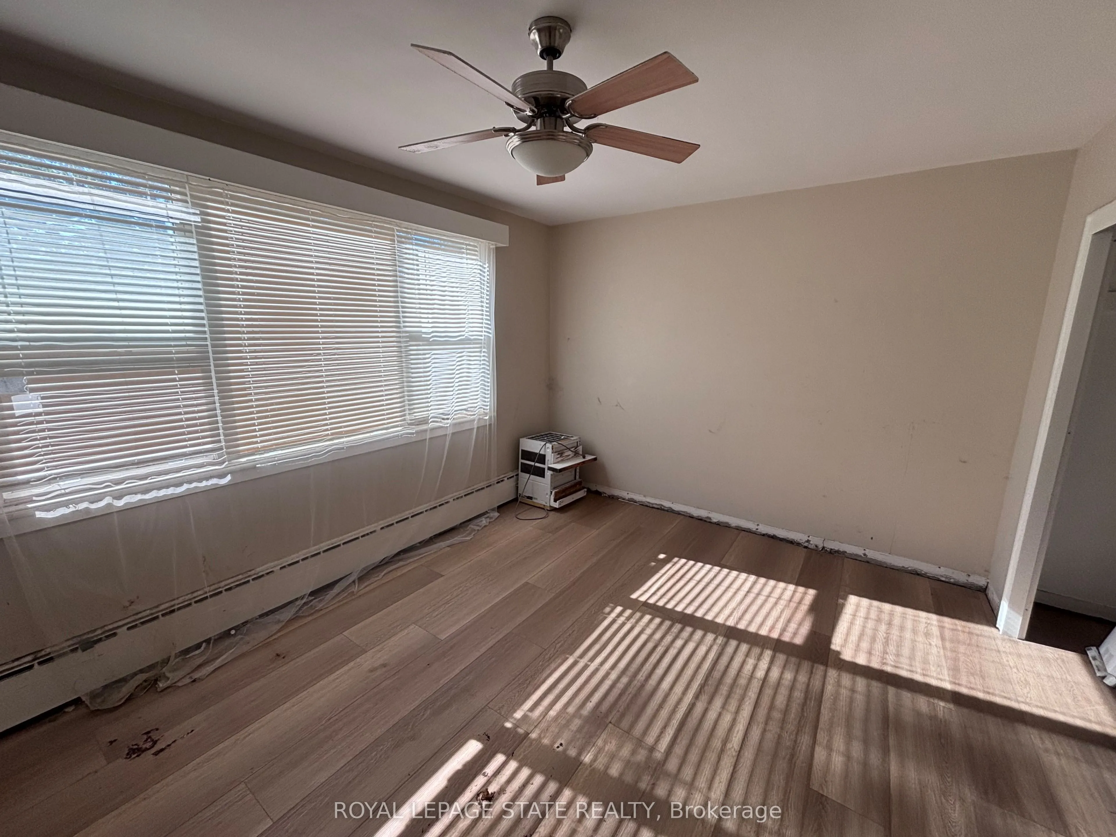 2054 Courtland Drive #404