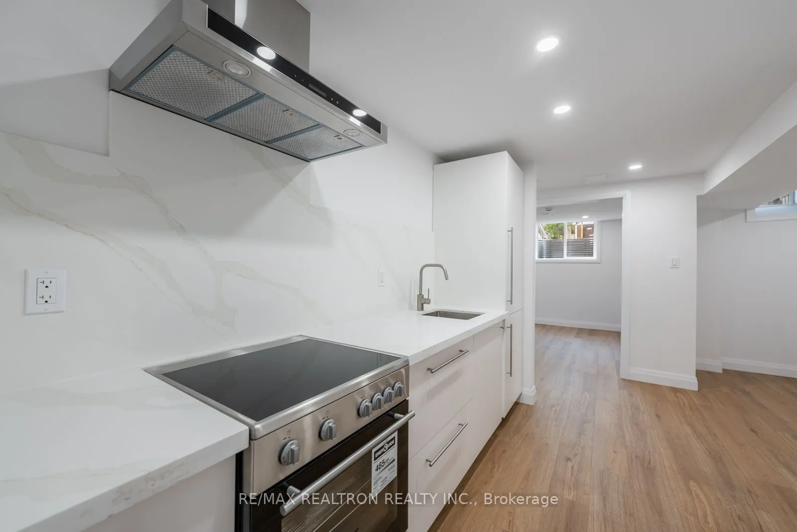 10 Hesketh Court #Lower