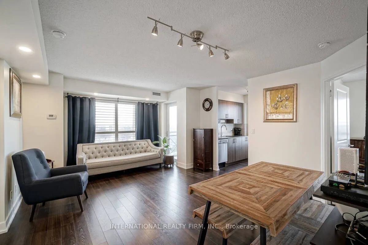 2 Eva Road #2222