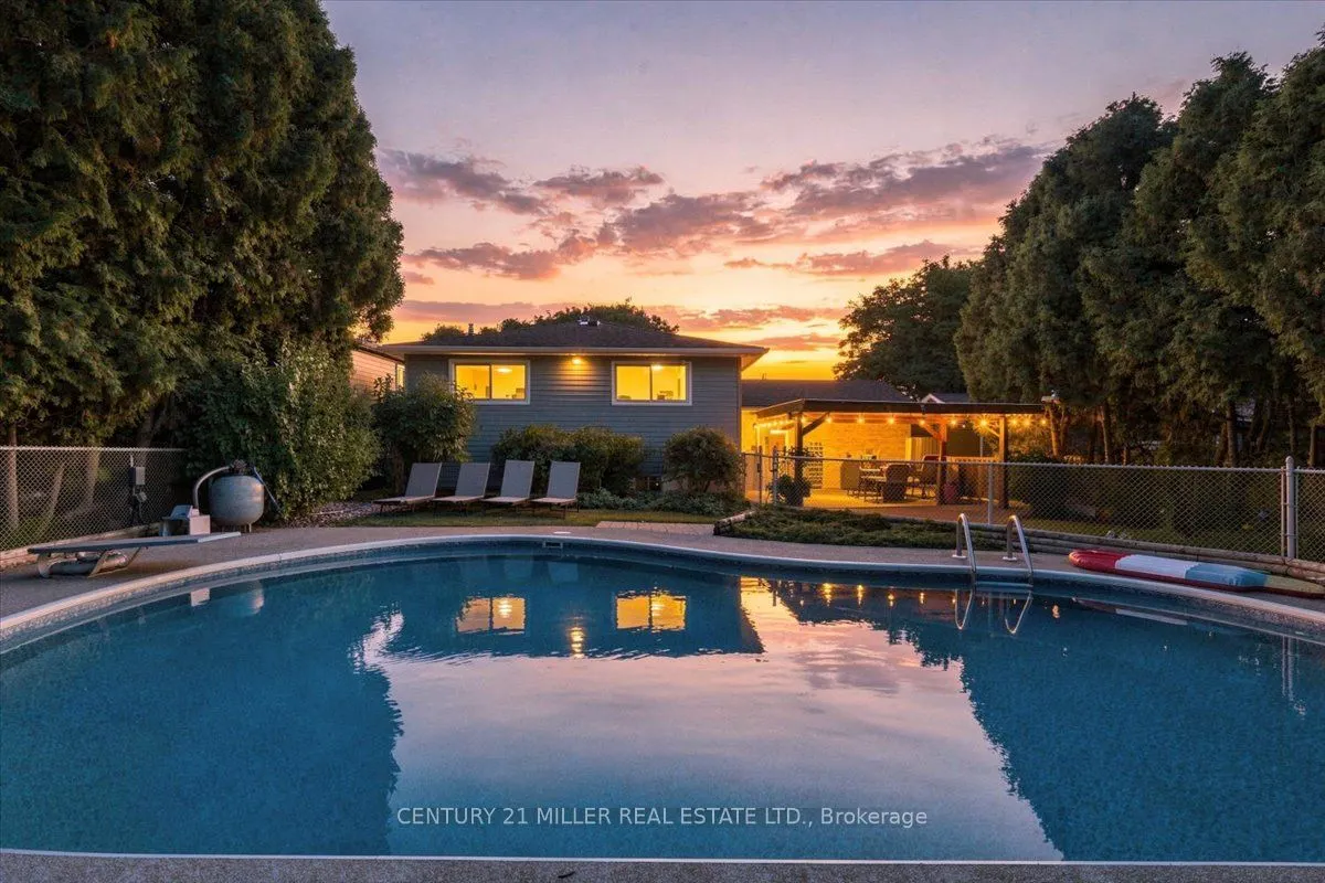 2044 Coral Crescent