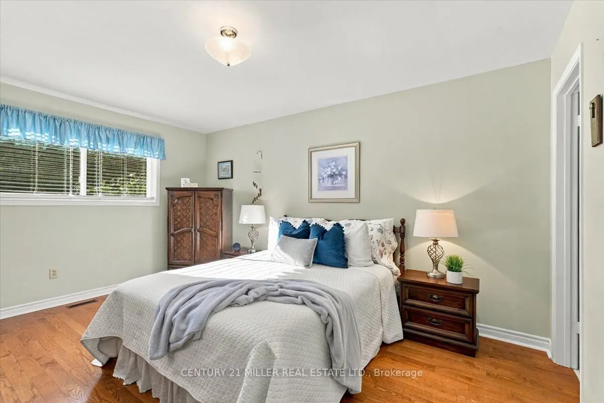 2044 Coral Crescent