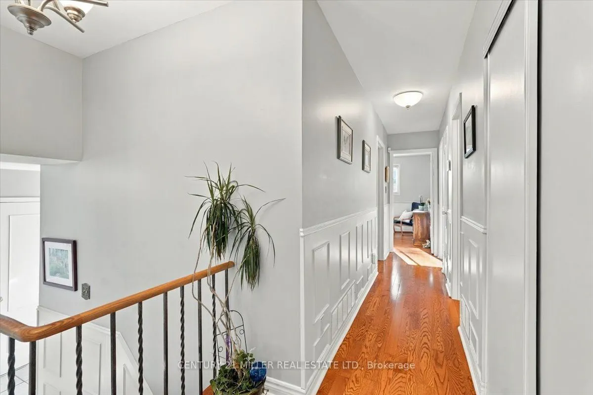 2044 Coral Crescent