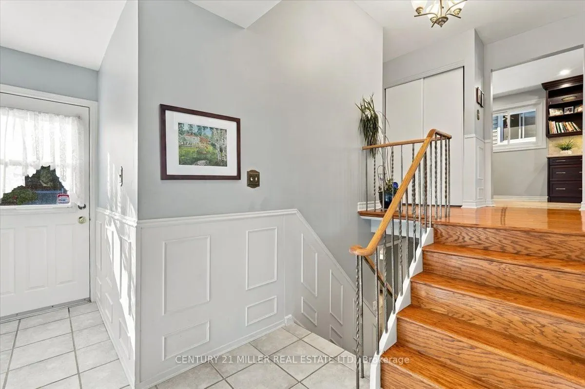 2044 Coral Crescent