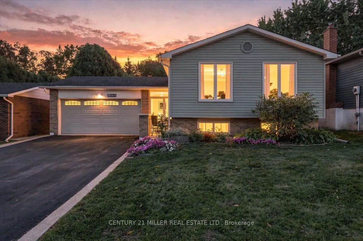 2044 Coral Crescent