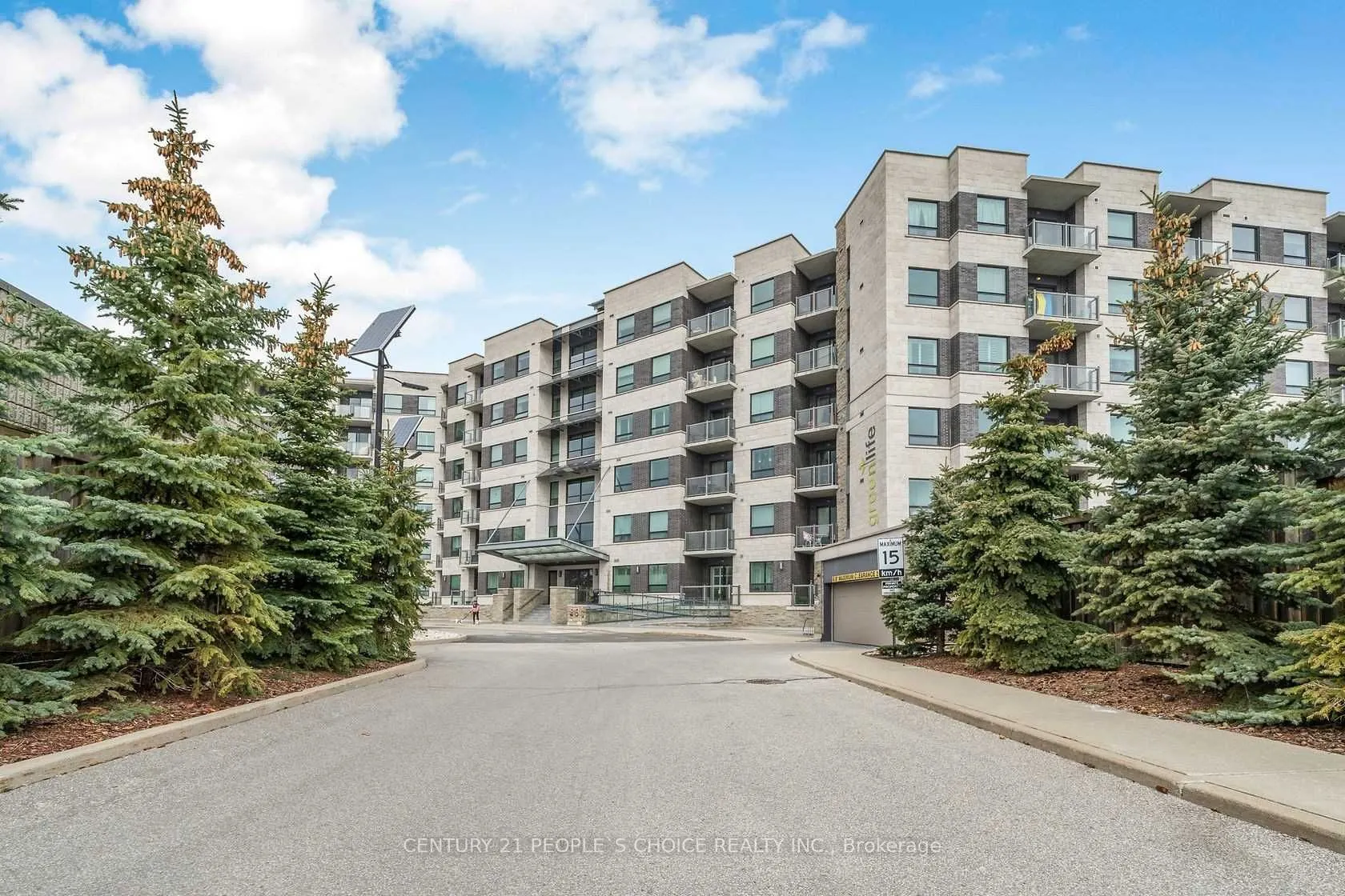 383 Main Street E #526