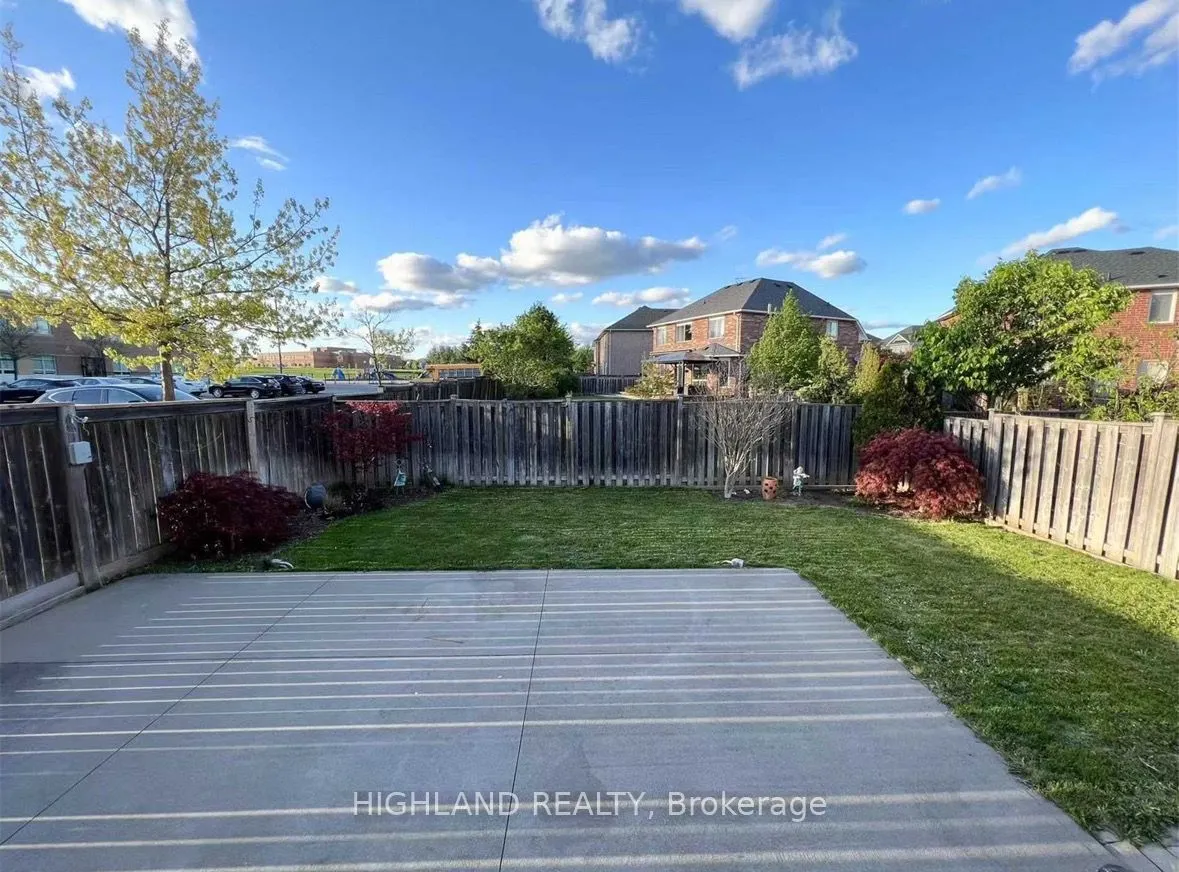 2109 Grand Oak Trail