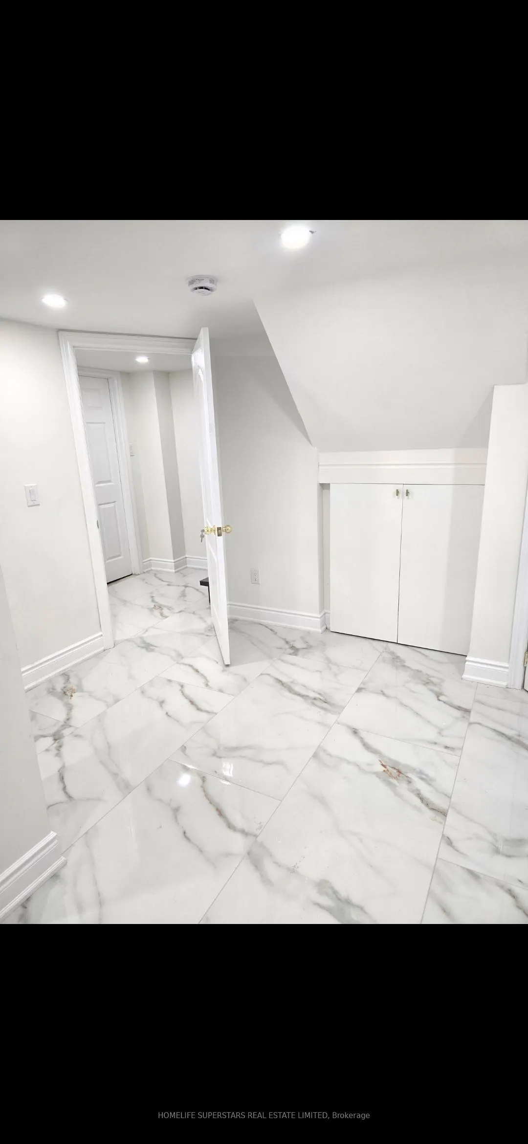 918 Islington (Bsmnt) Avenue