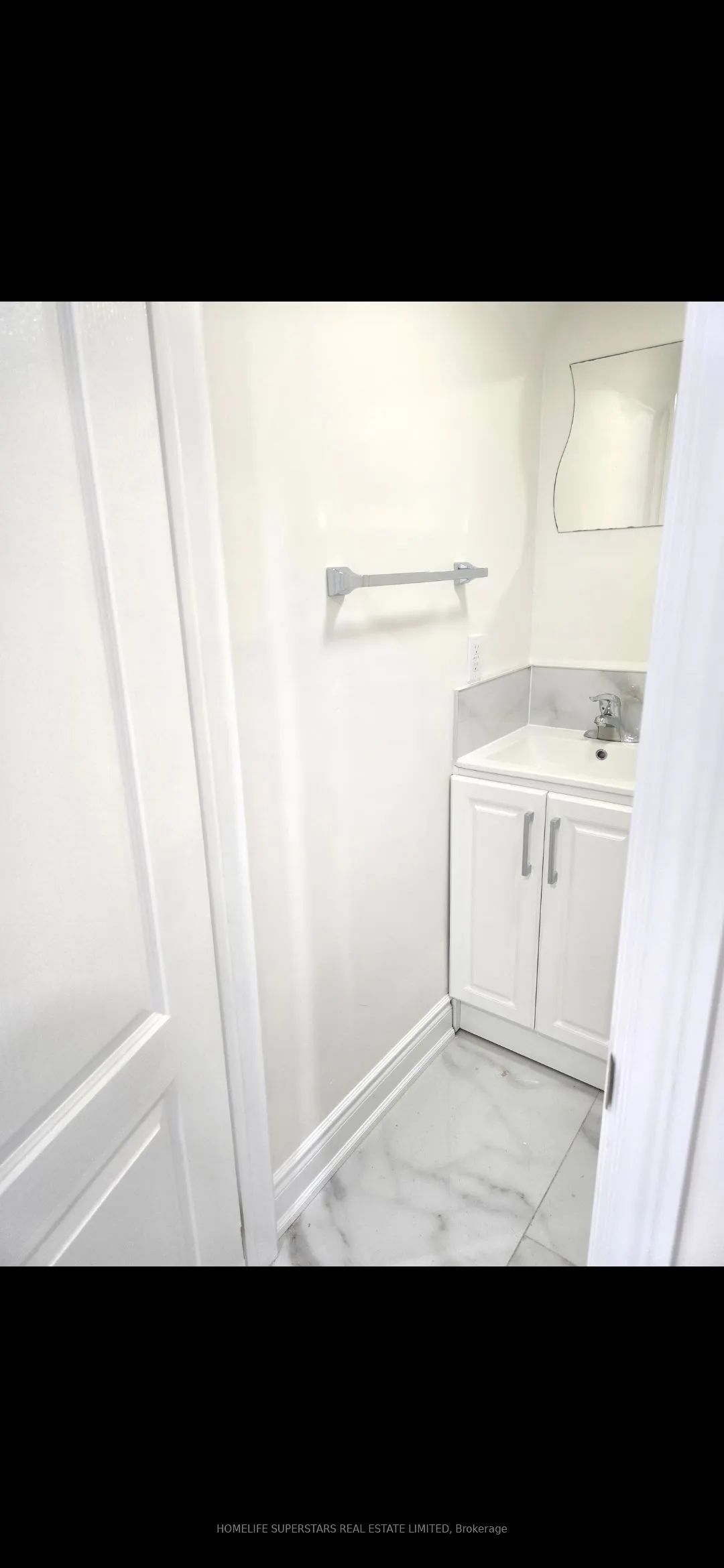 918 Islington (Bsmnt) Avenue