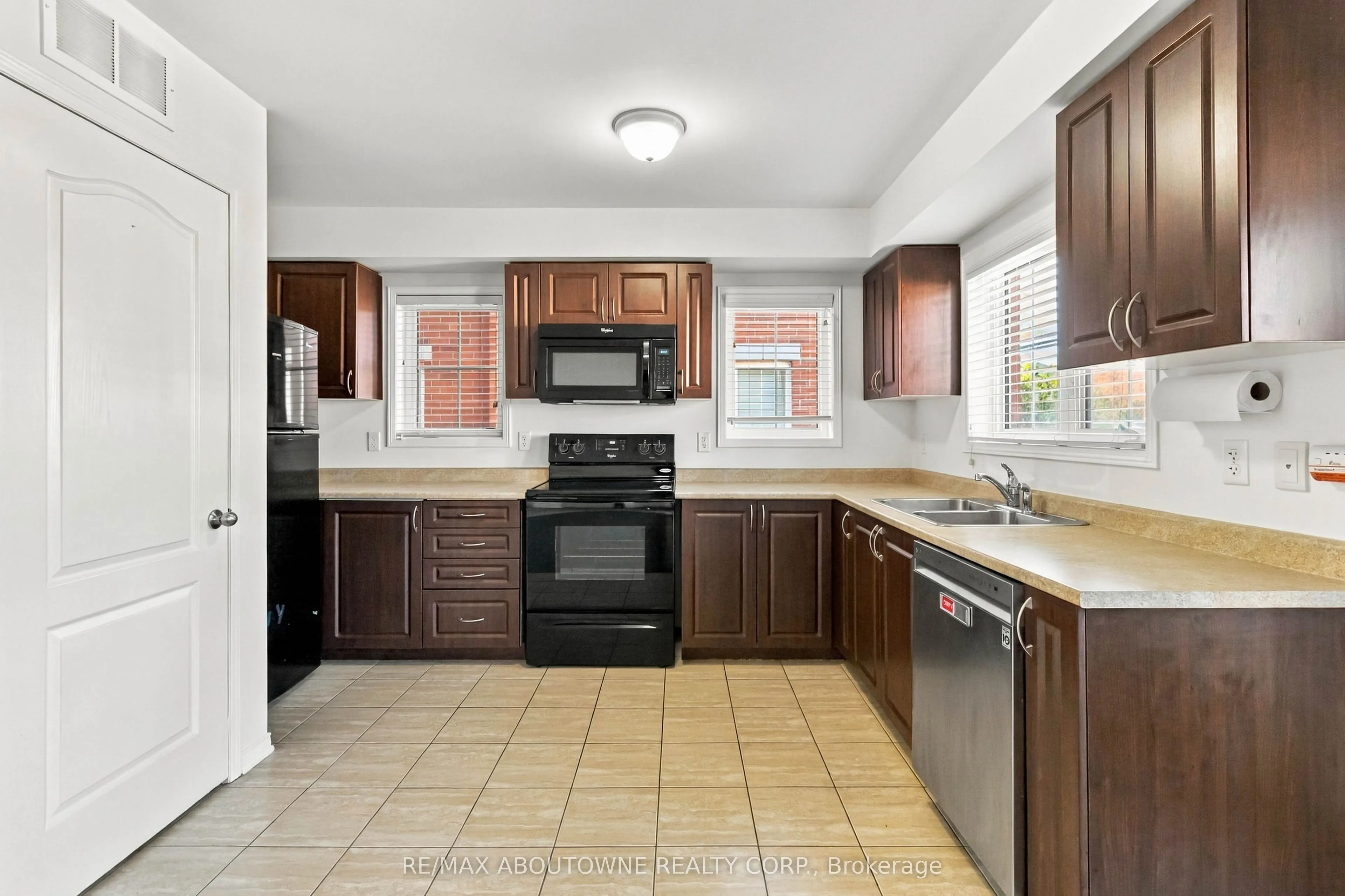 43 Hays Boulevard #14