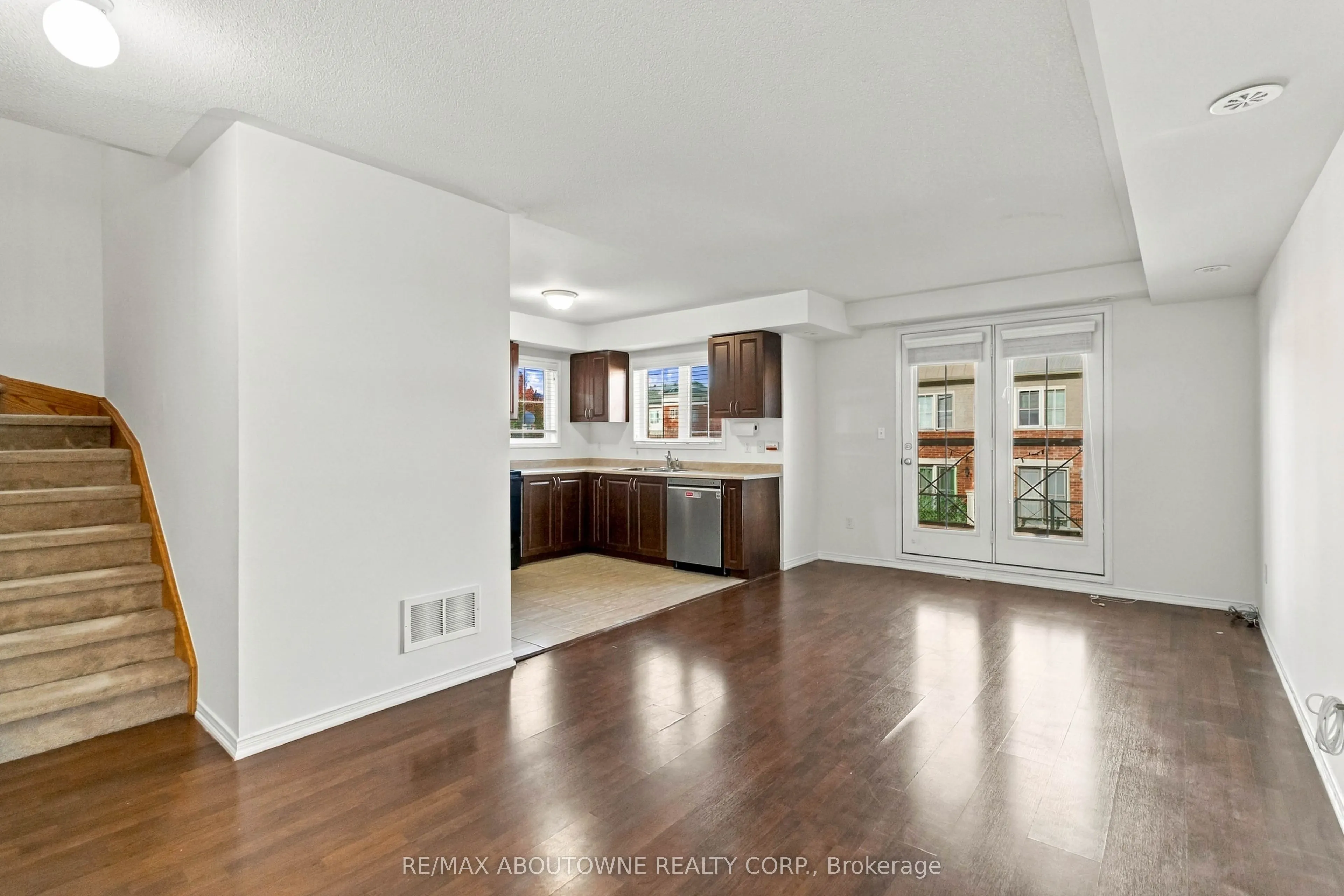 43 Hays Boulevard #14