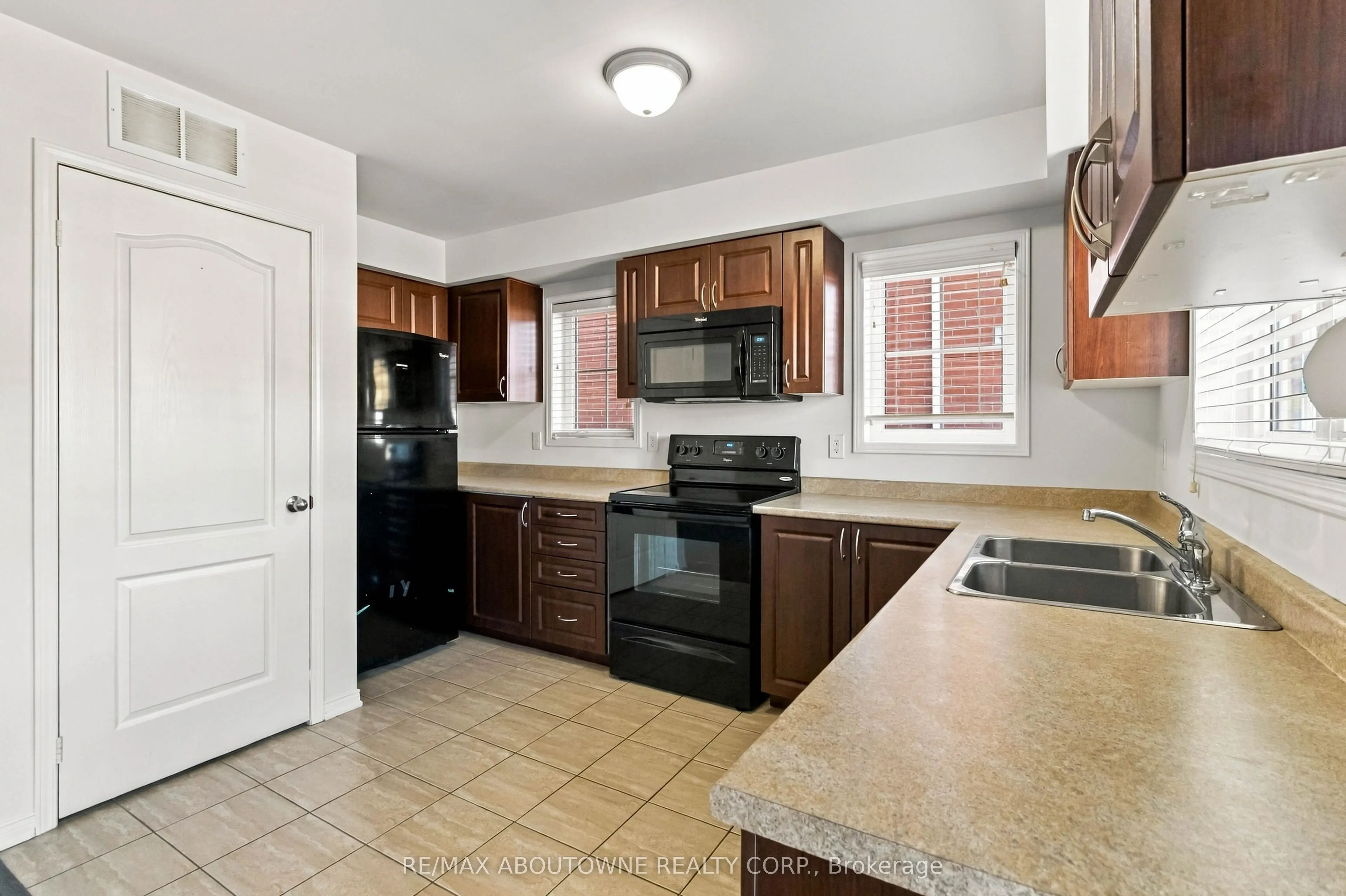43 Hays Boulevard #14