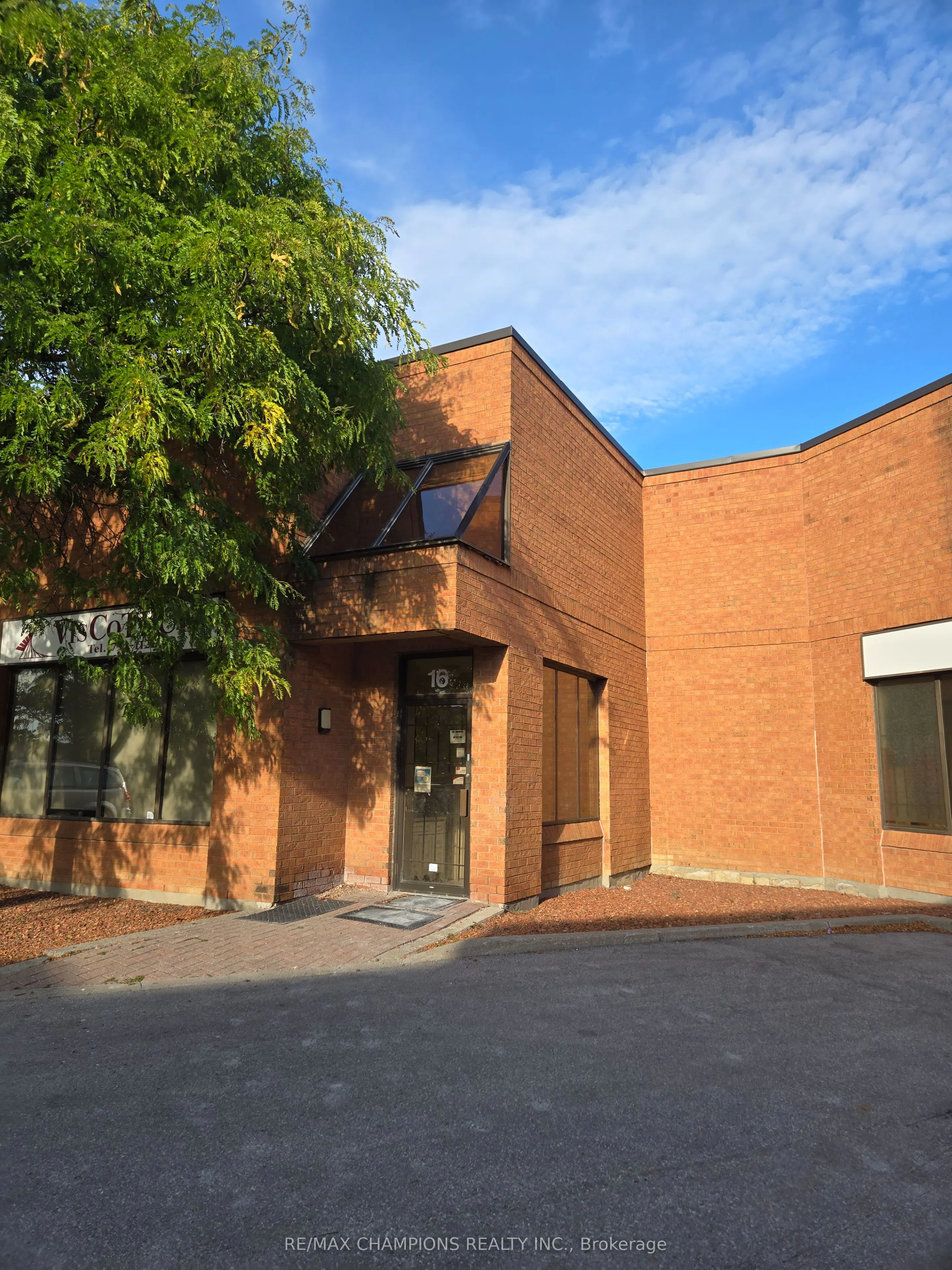 3 Brewster Road #16