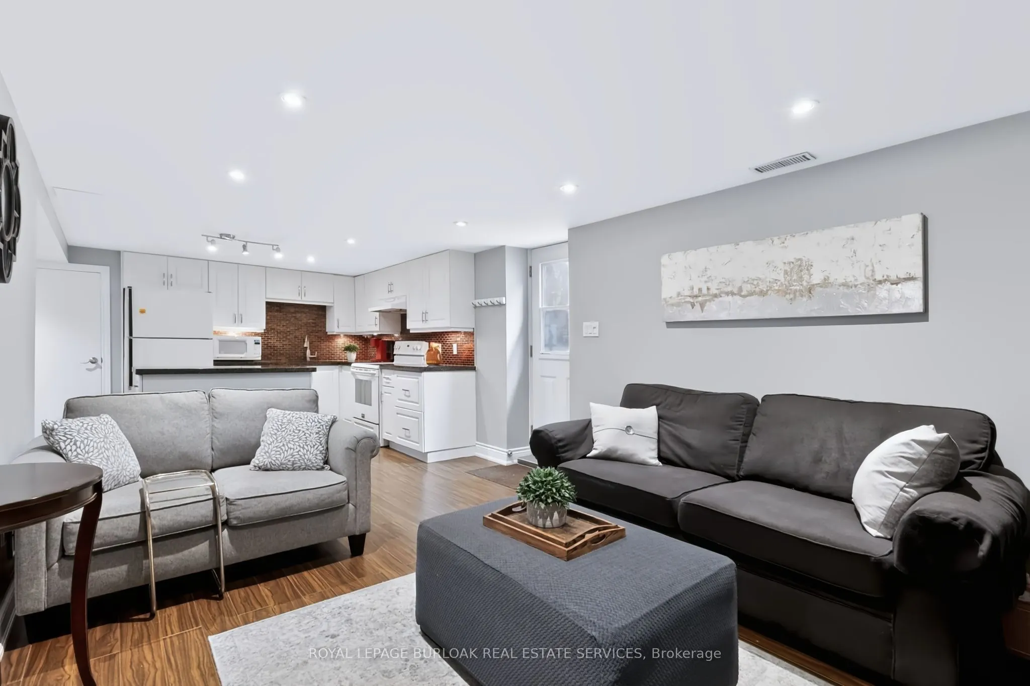 4248 Dunvegan Road