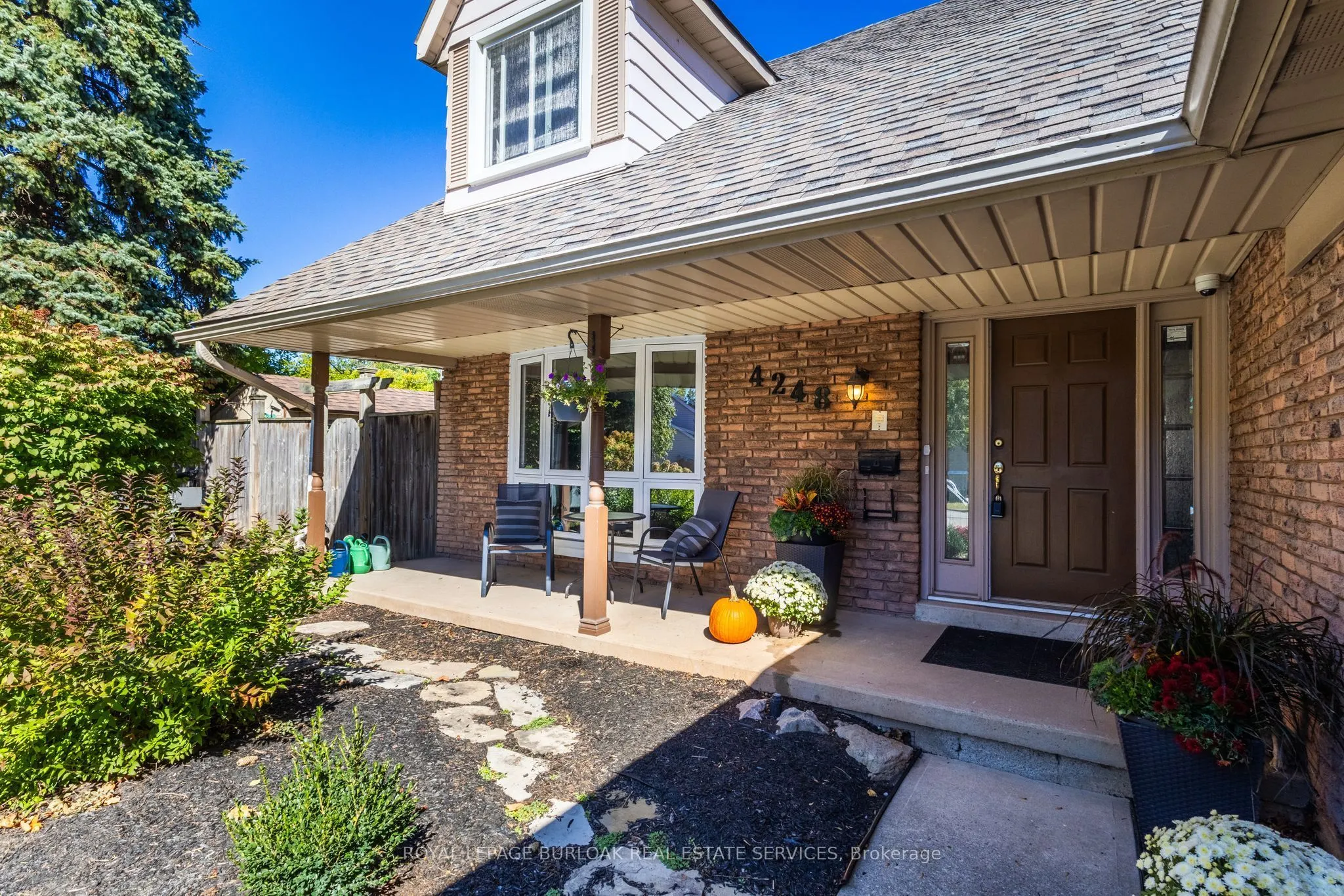 4248 Dunvegan Road