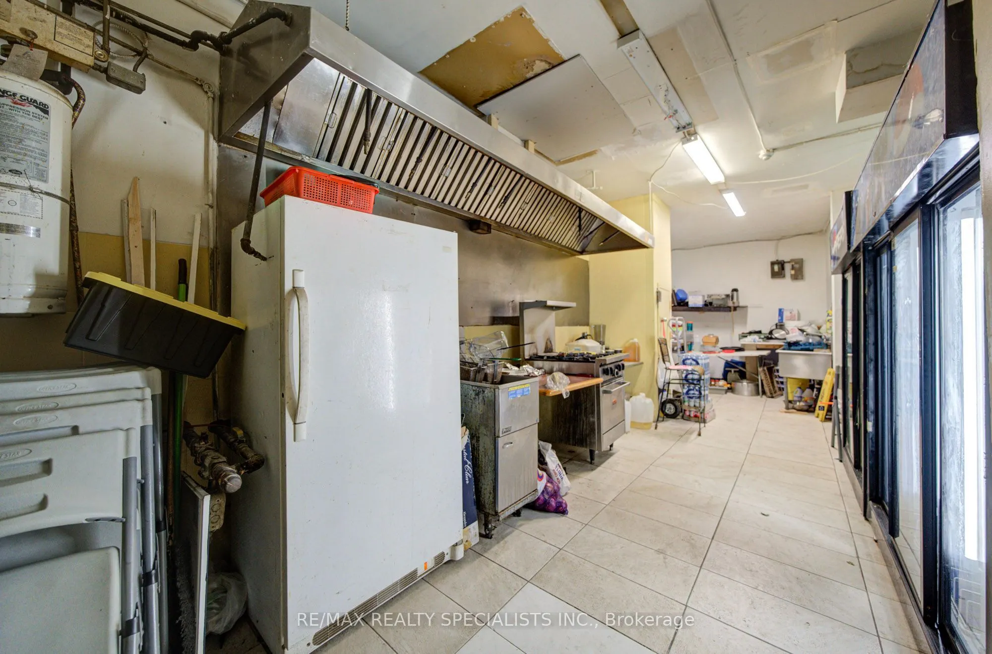 1935 Weston Road