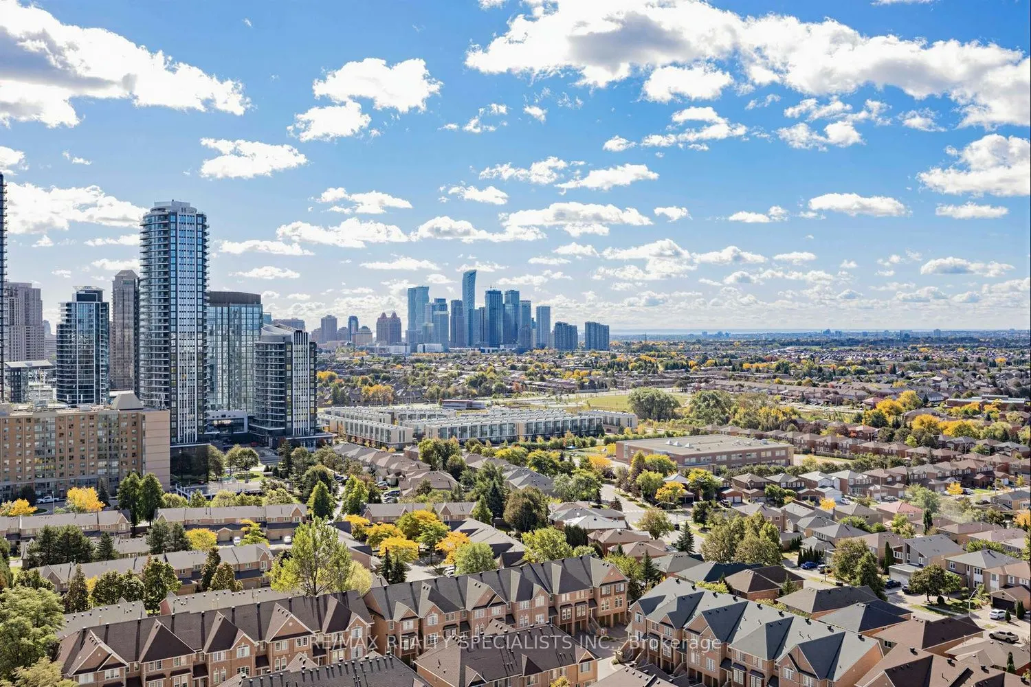 55 Strathaven Drive W #2011