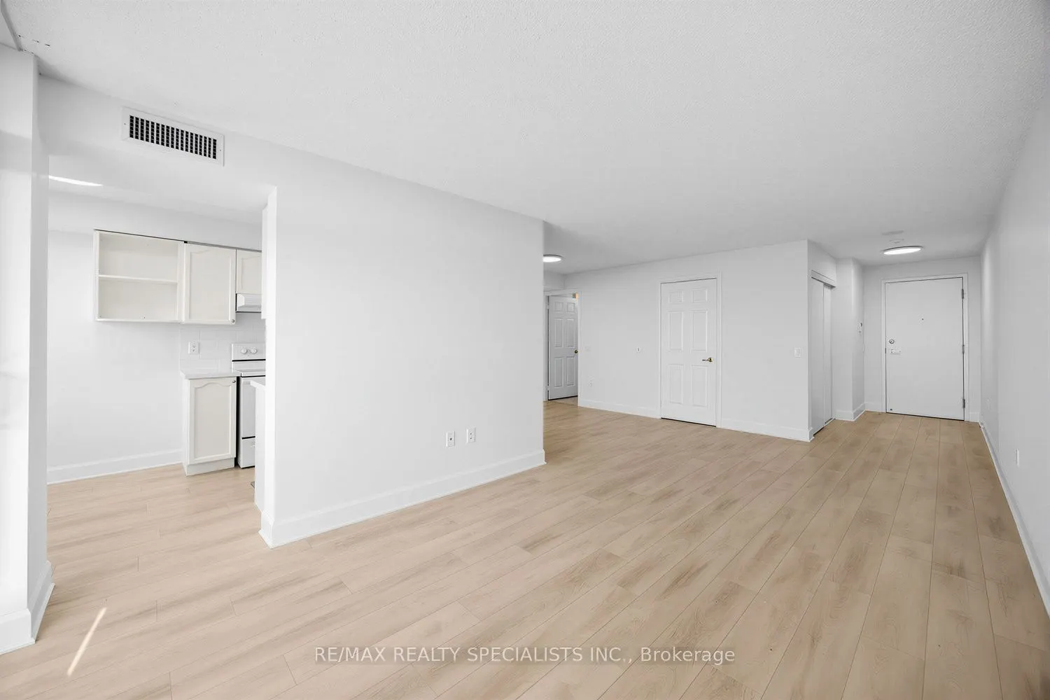 55 Strathaven Drive W #2011