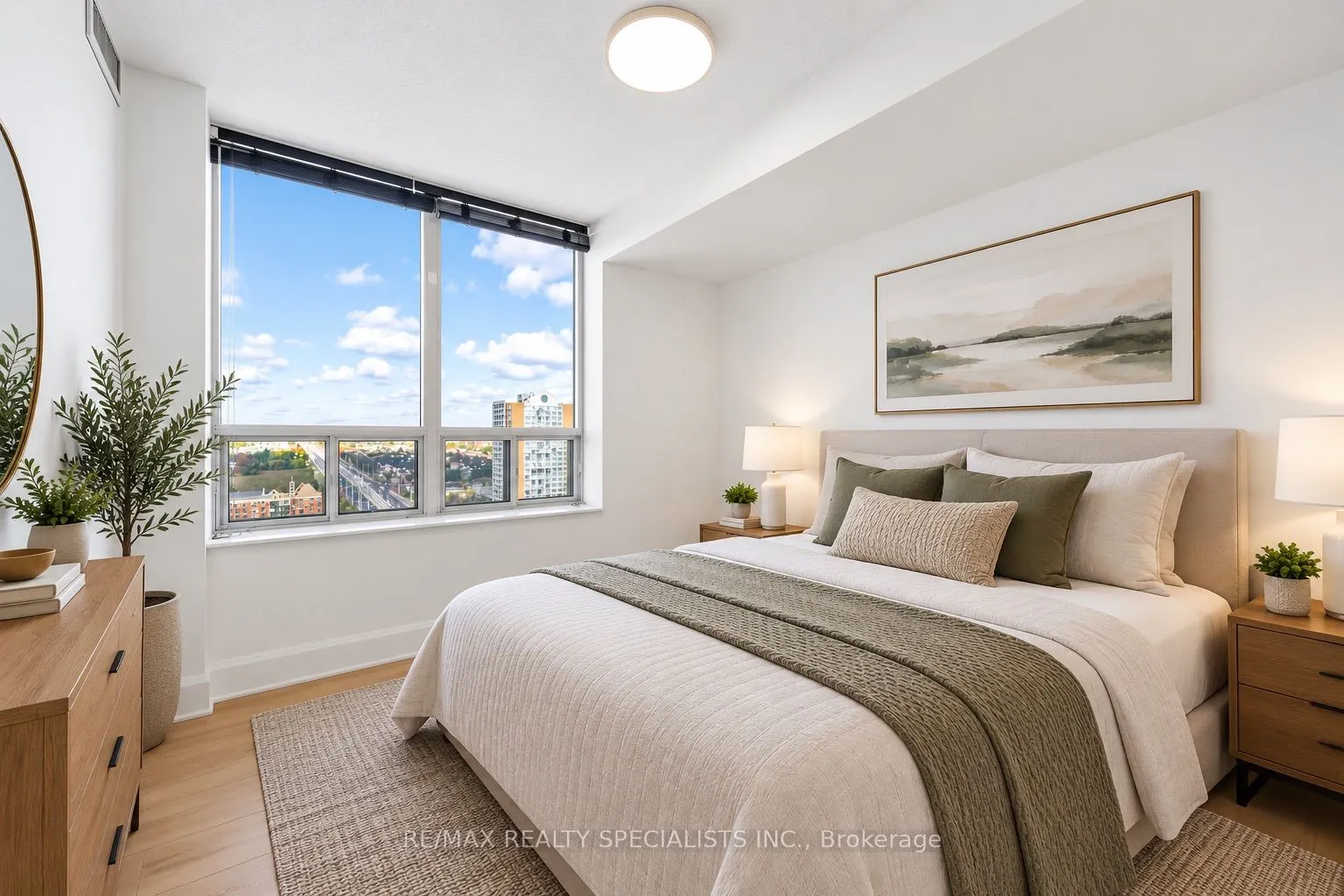 55 Strathaven Drive W #2011