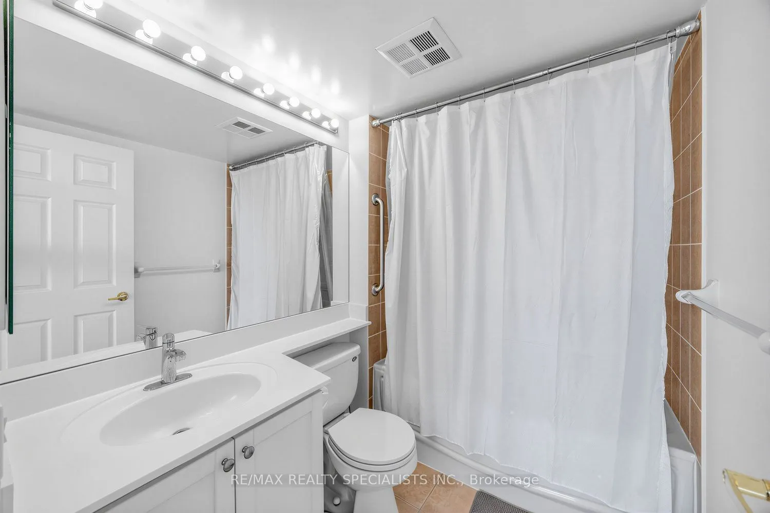 55 Strathaven Drive W #2011
