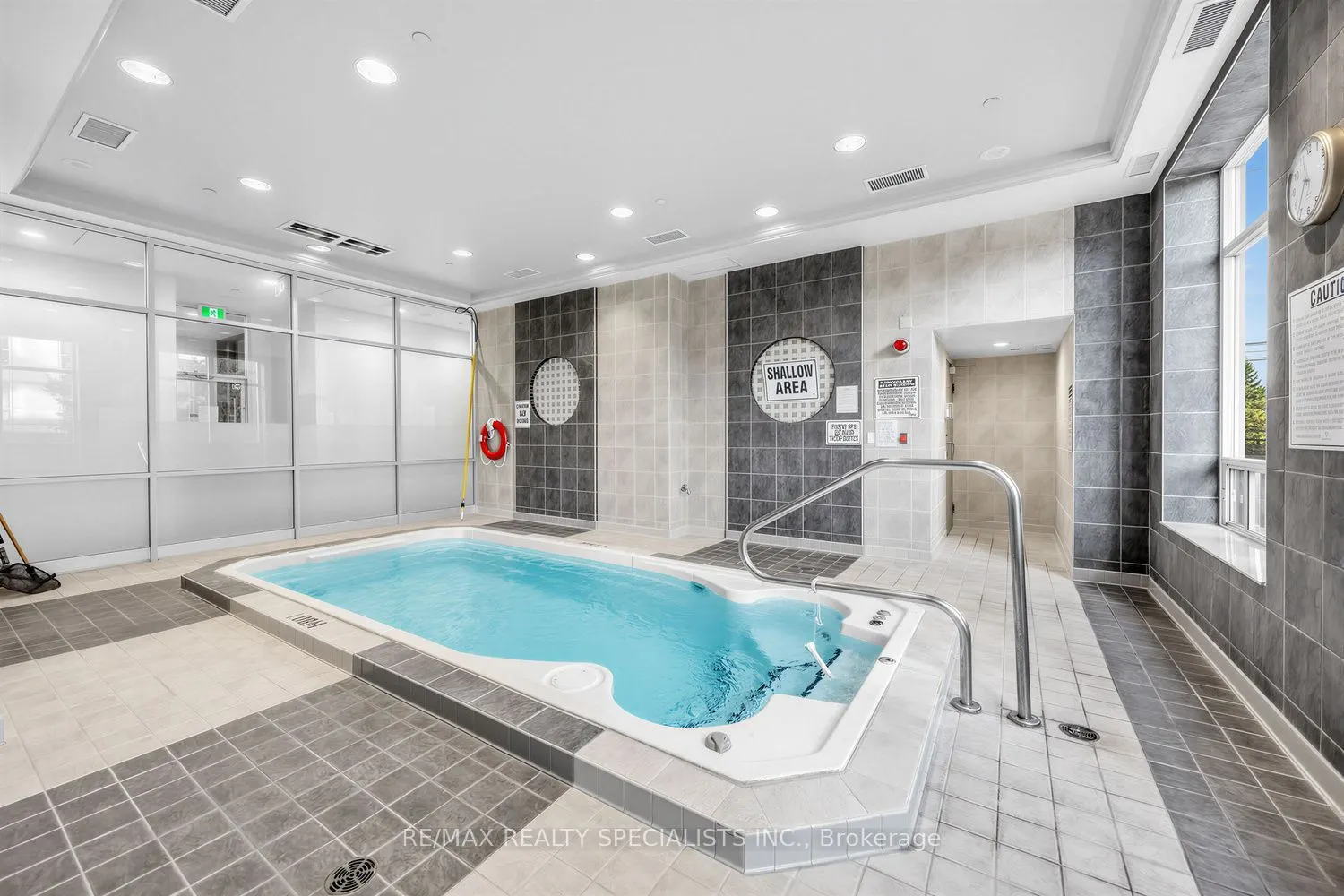 55 Strathaven Drive W #2011