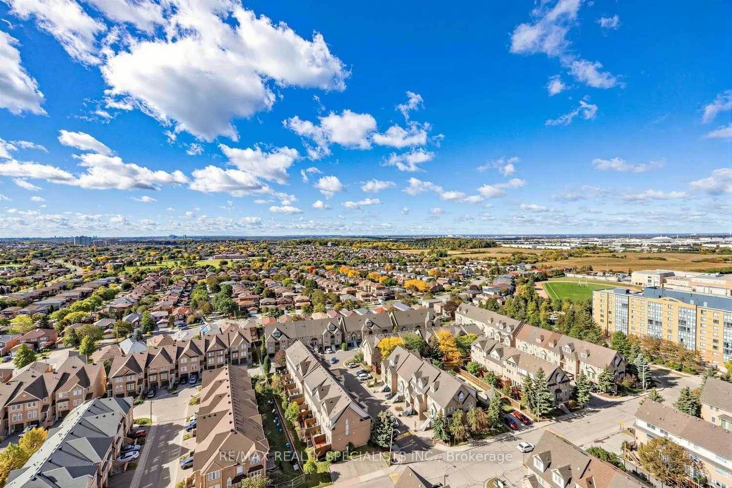 55 Strathaven Drive W #2011