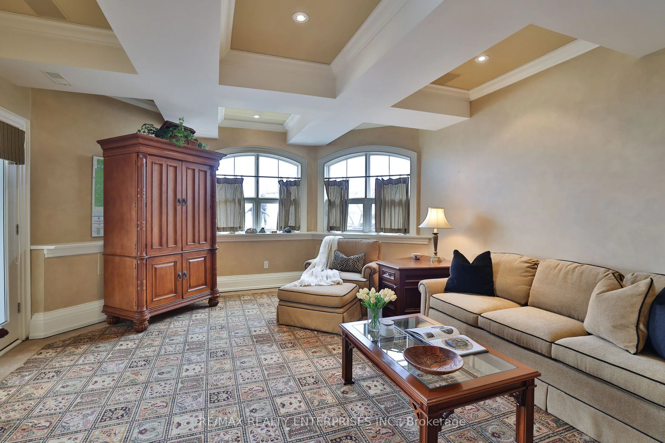 872 Whittier Crescent