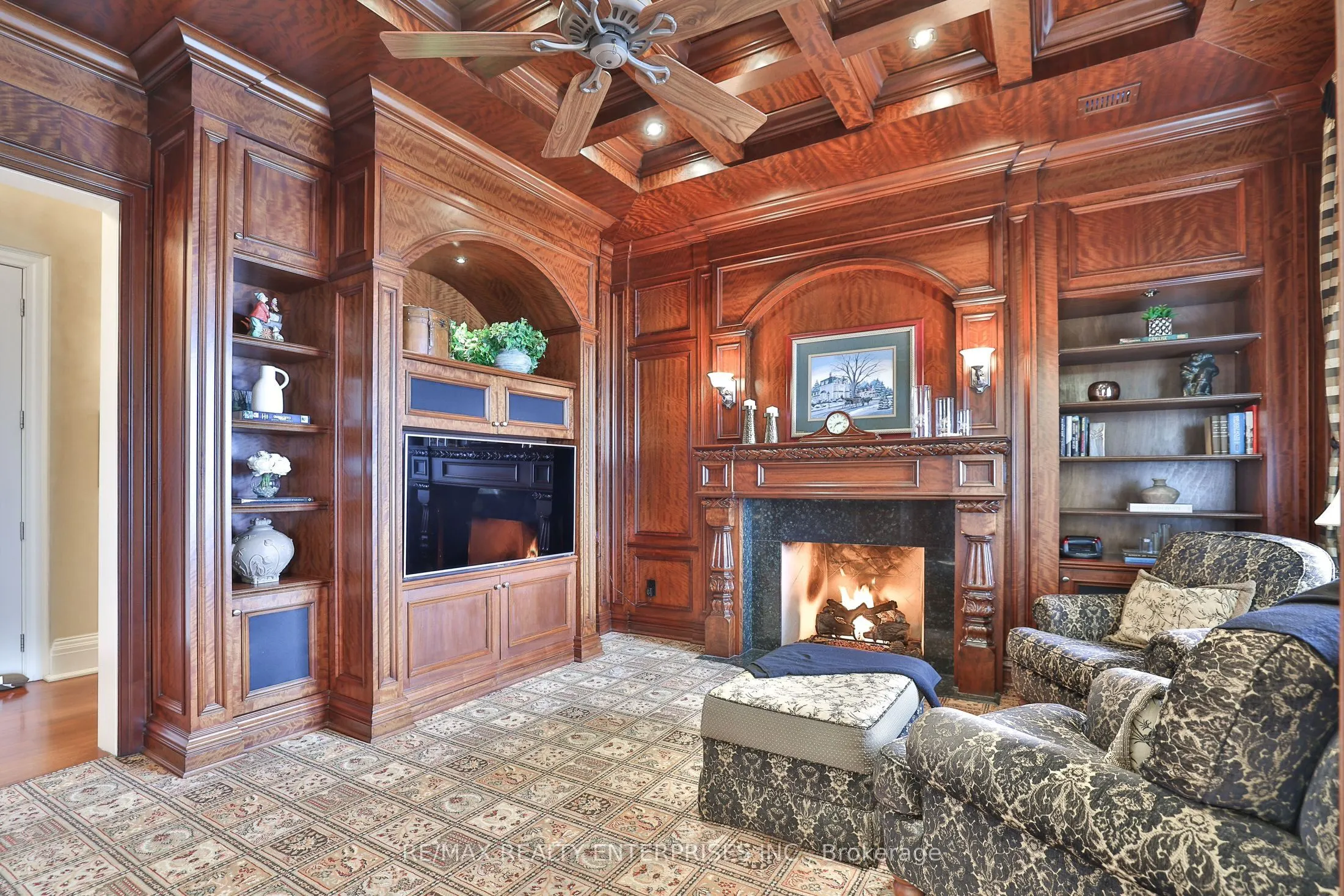 872 Whittier Crescent