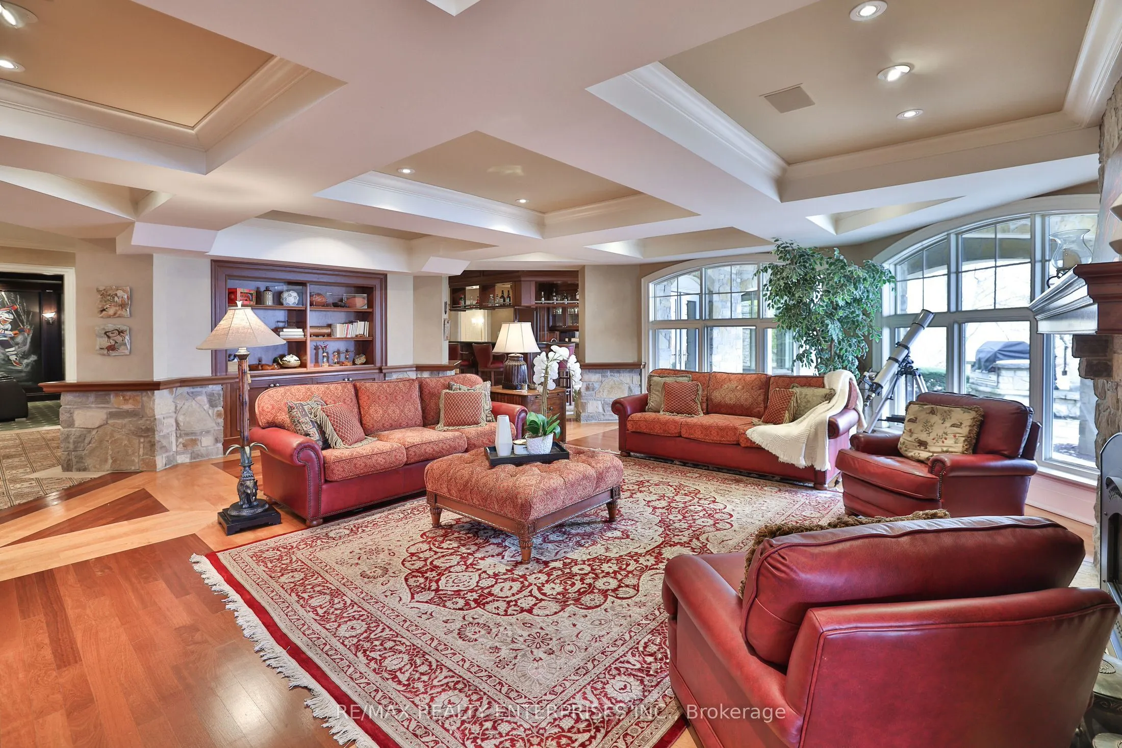 872 Whittier Crescent