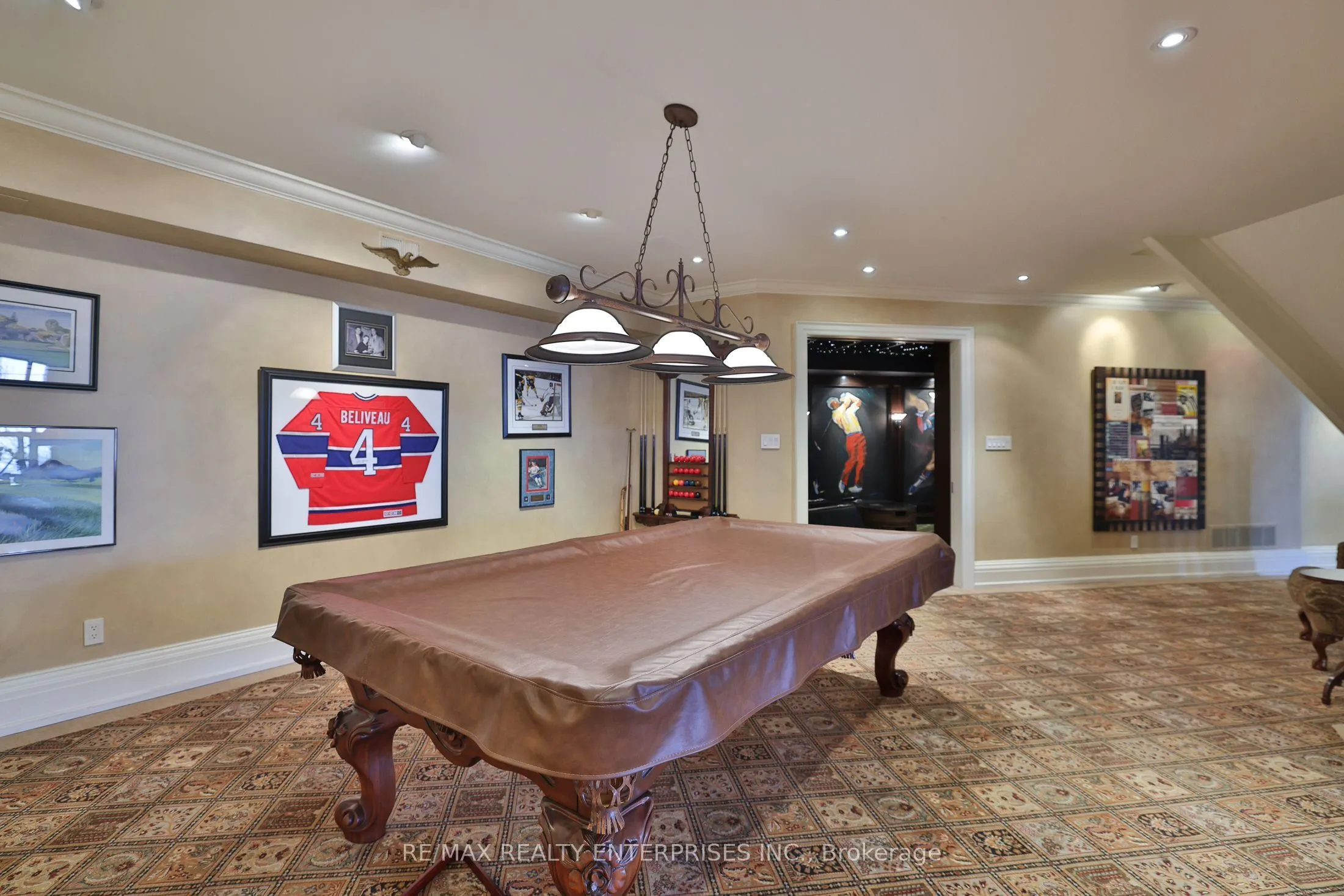 872 Whittier Crescent