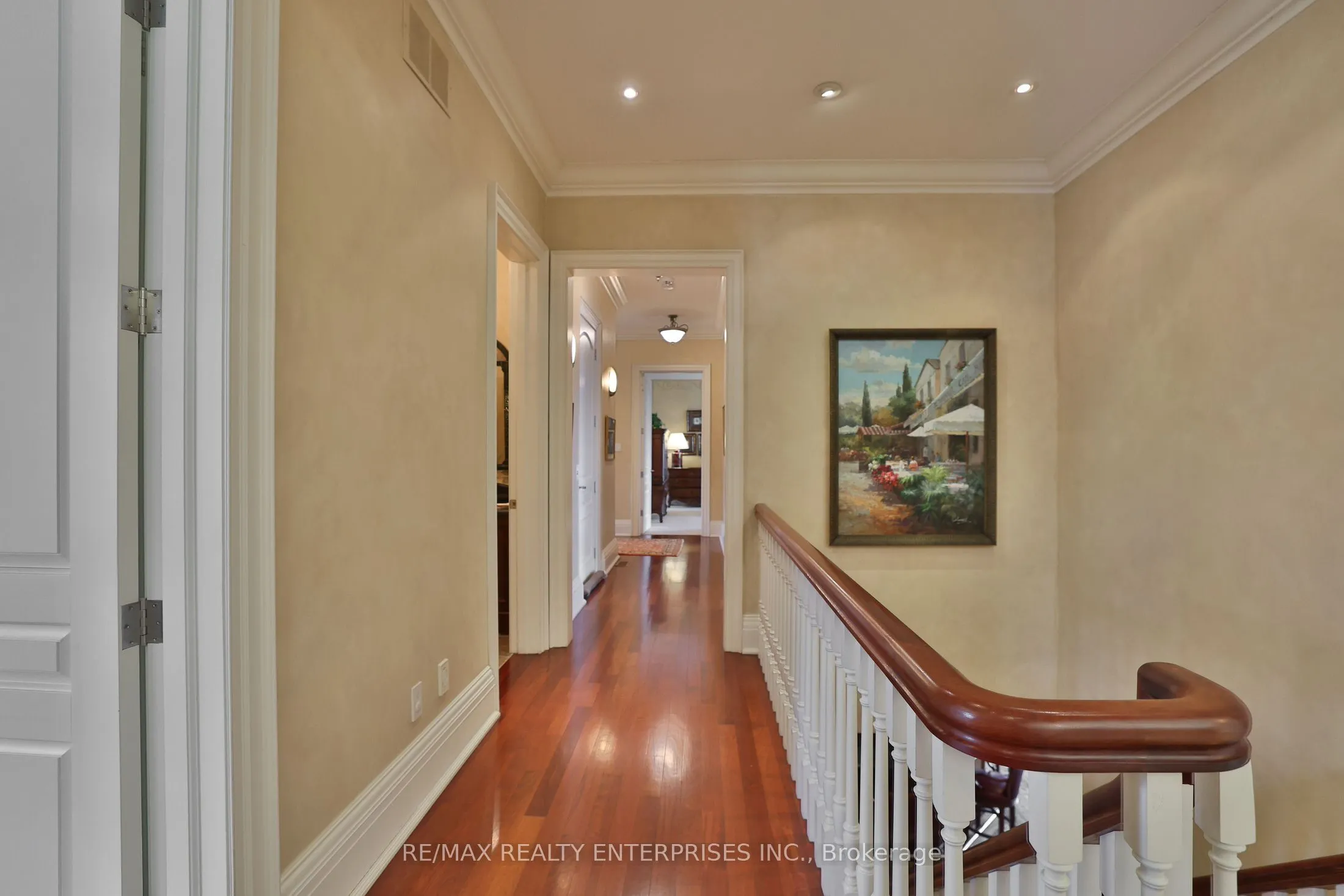 872 Whittier Crescent