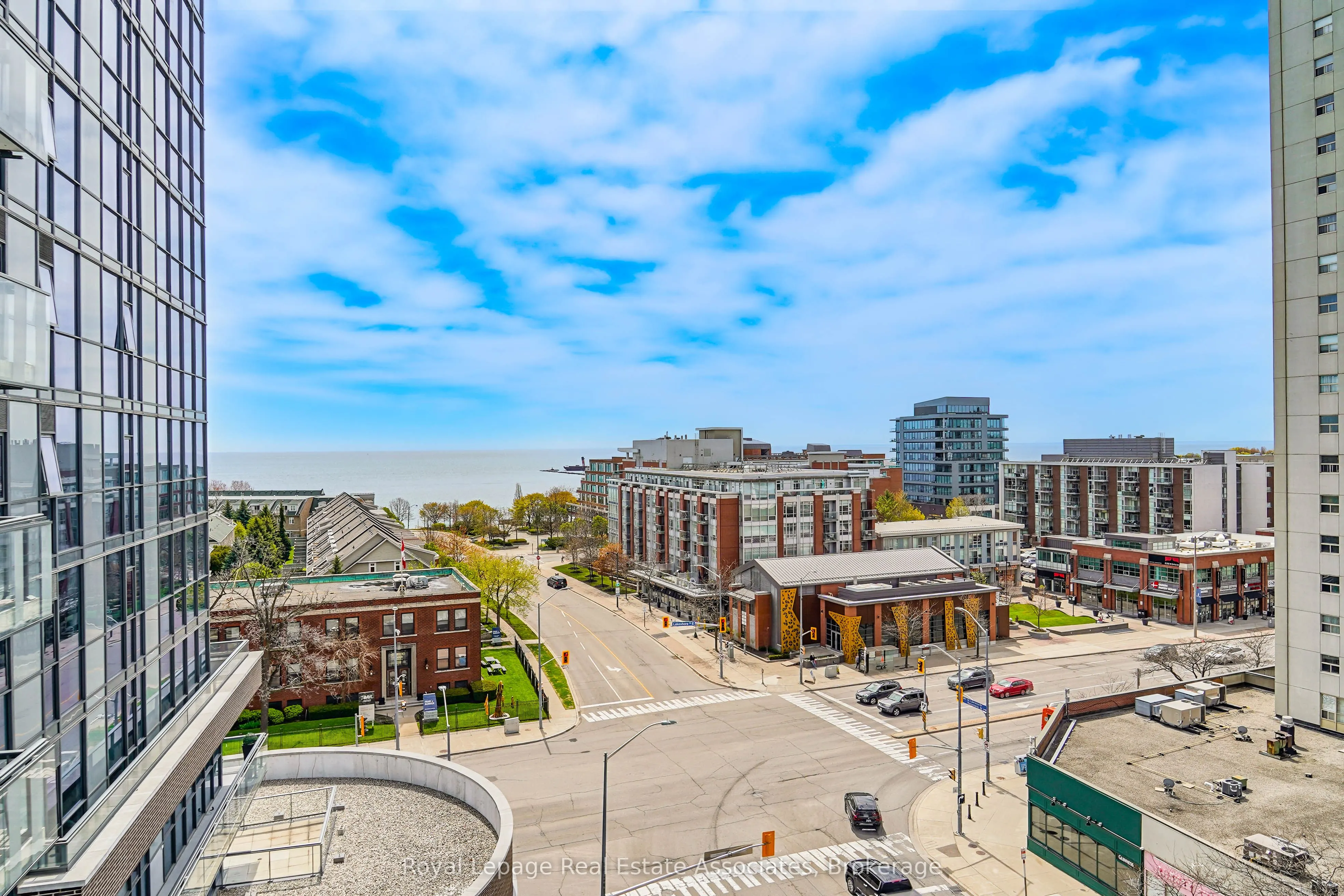 1 Hurontario Street #308