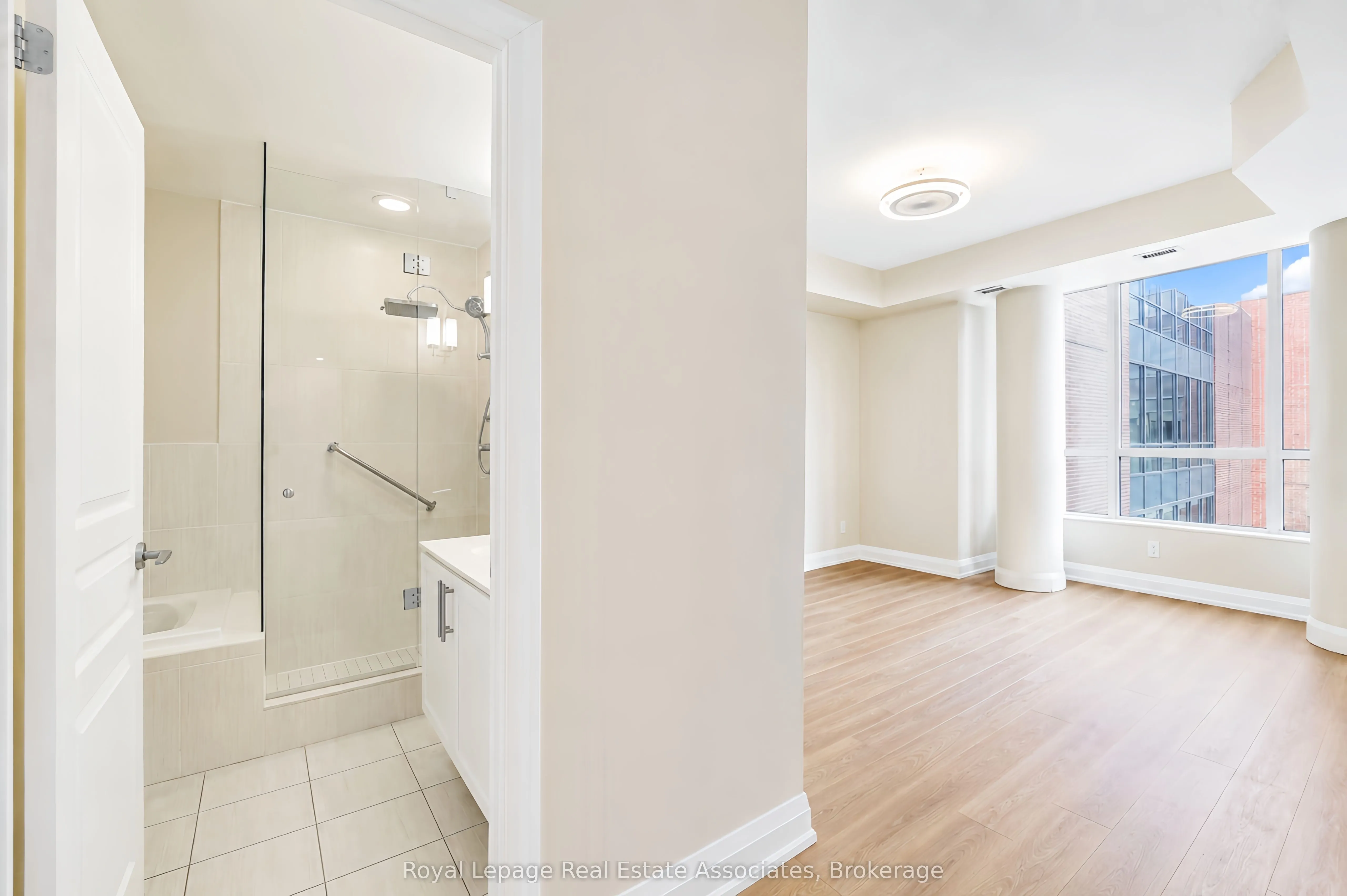 1 Hurontario Street #308