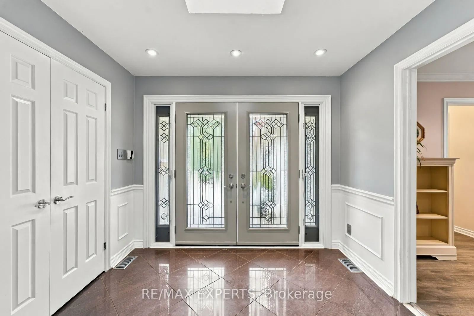 8 Fendley Court