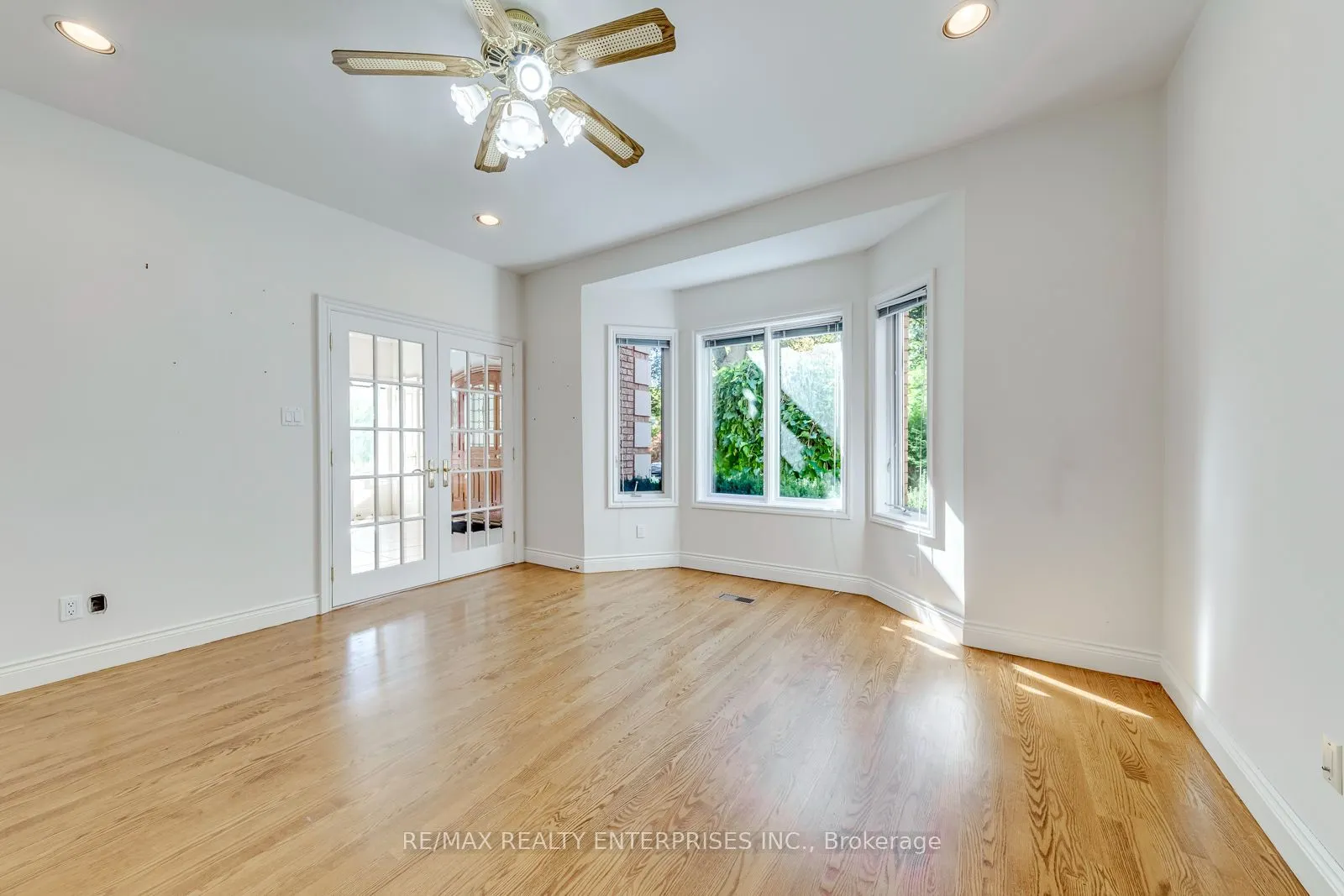 1599 Glenburnie Road