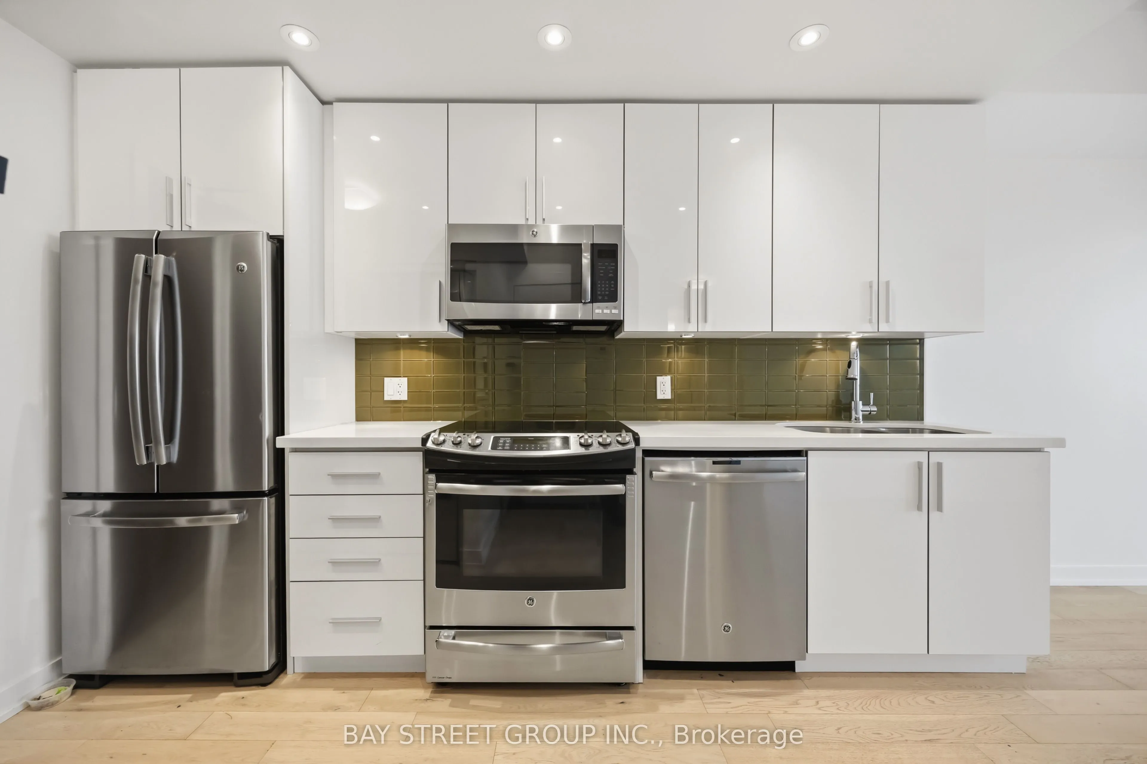 2212 Lake Shore Boulevard W #4304