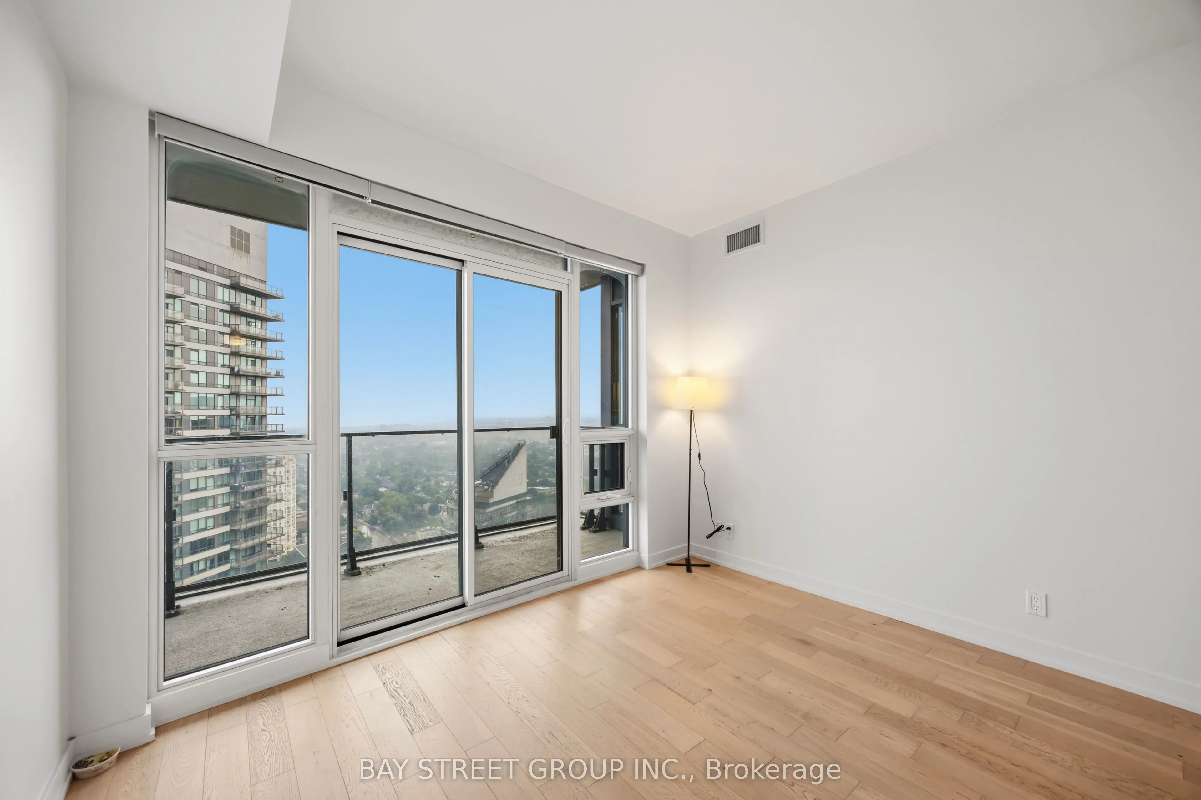 2212 Lake Shore Boulevard W #4304