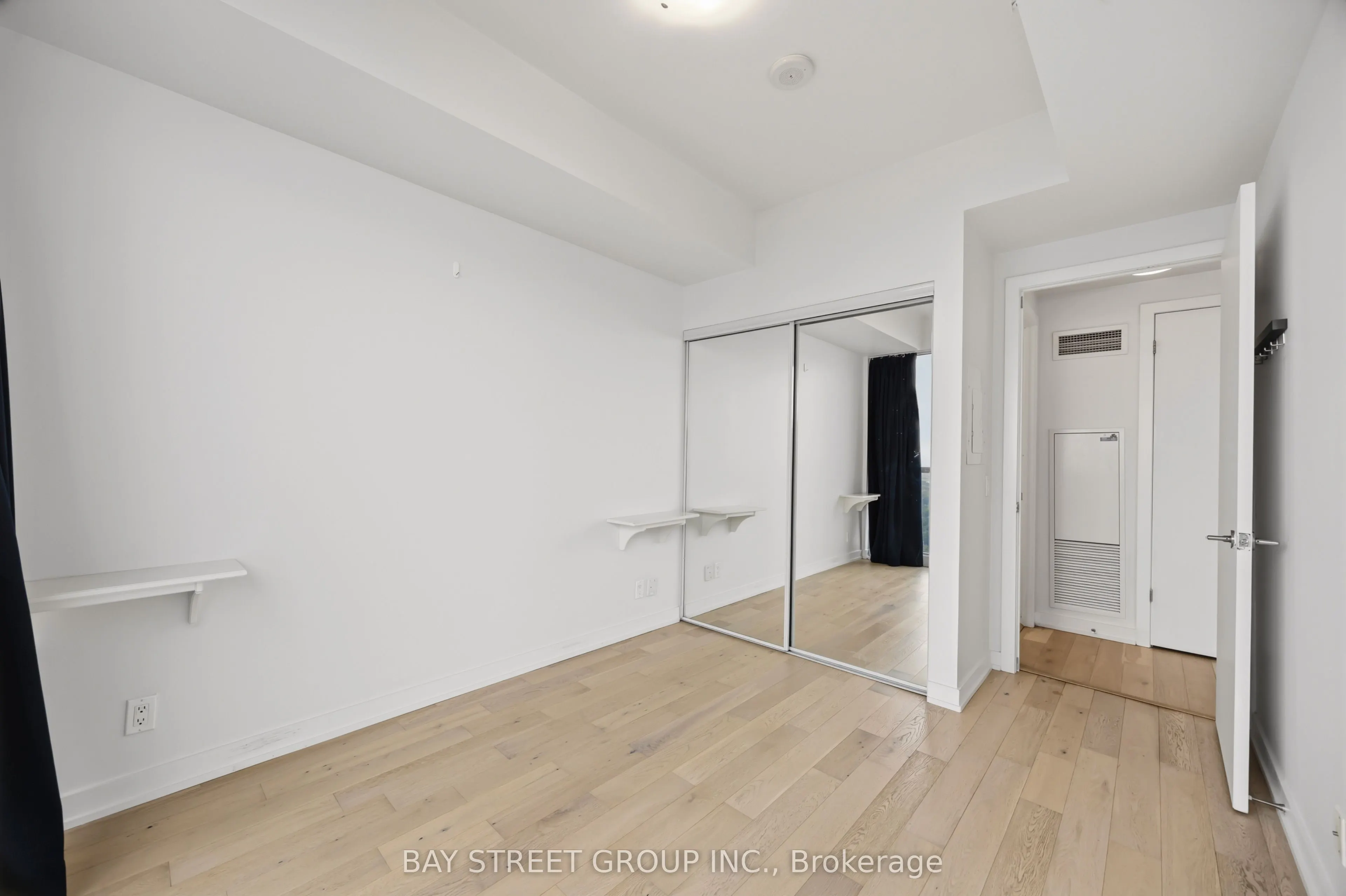 2212 Lake Shore Boulevard W #4304
